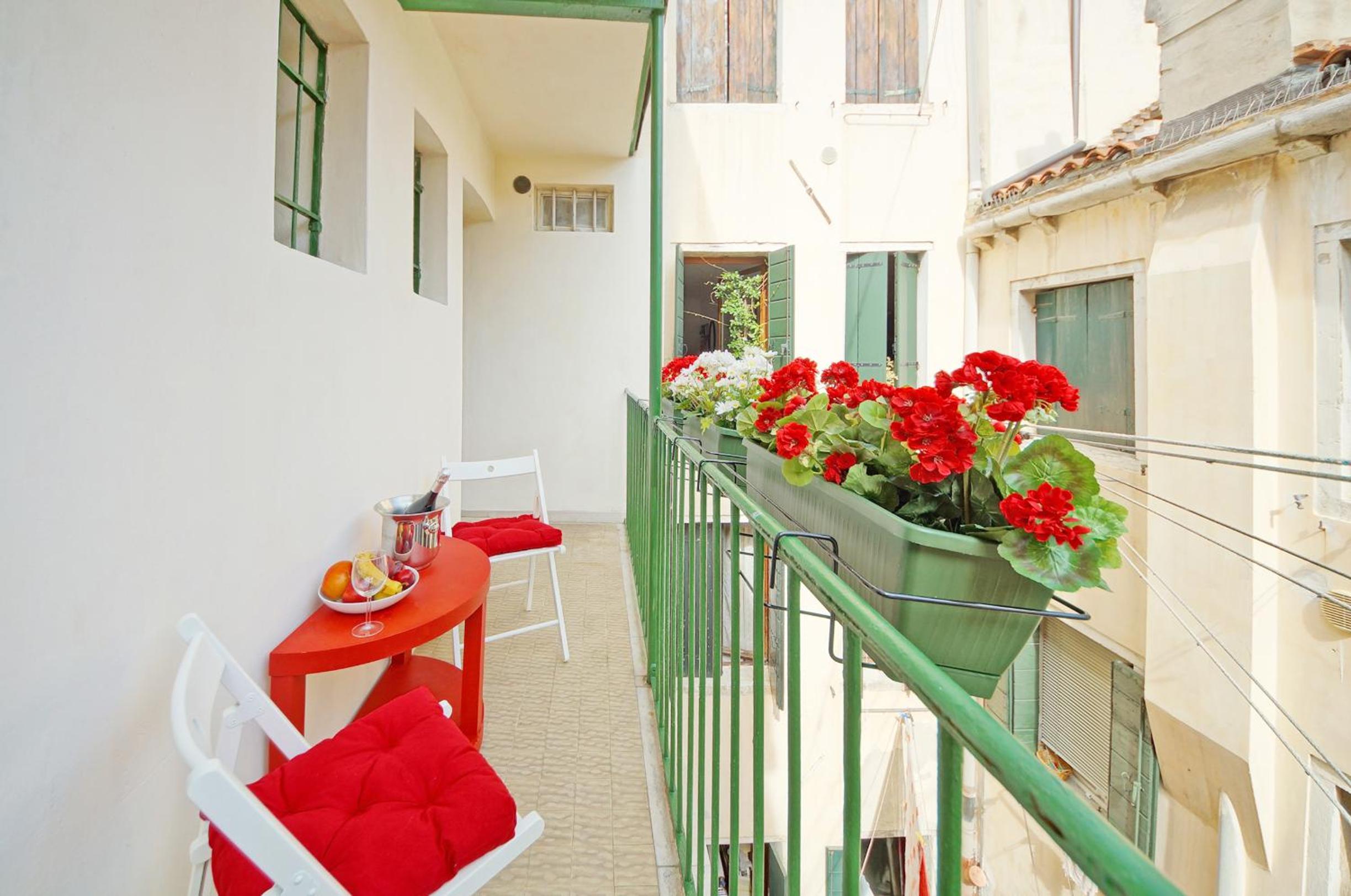 Calle dei Fabbri Apartment