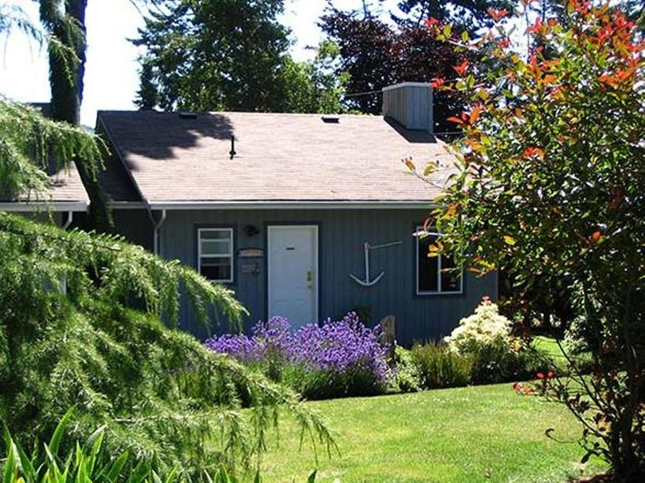 Sooke Vacations - Salty Towers Ocean Front Cottages - Property Image 66