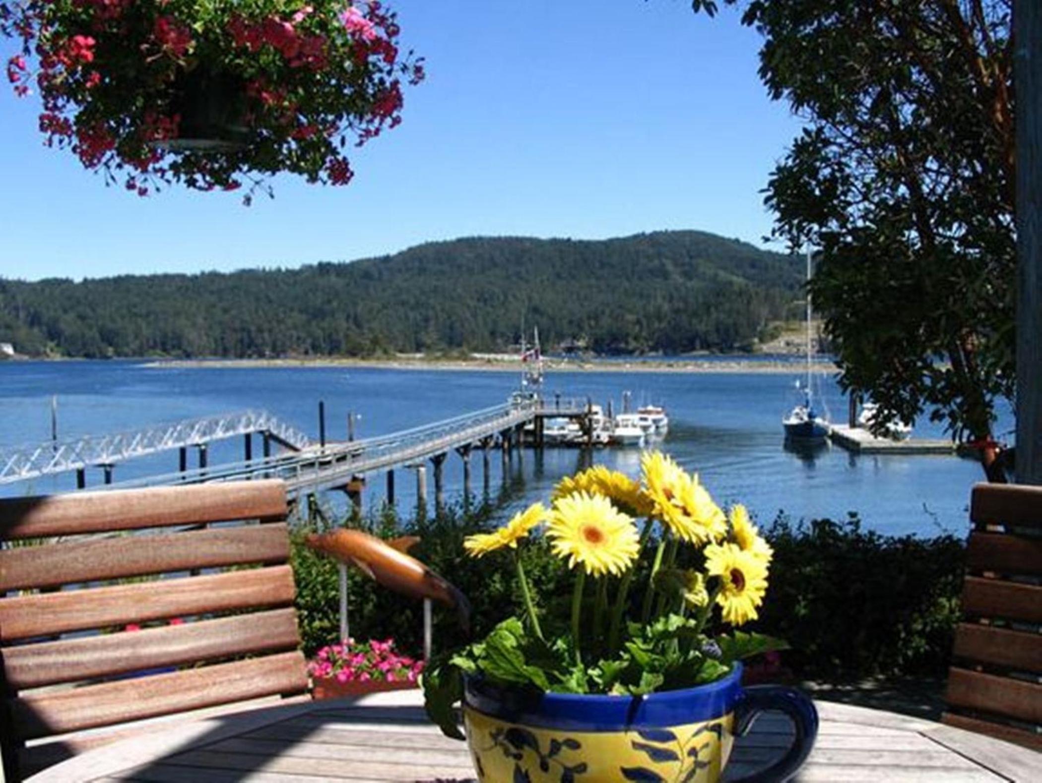 Sooke Vacations - Salty Towers Ocean Front Cottages - Property Image 37