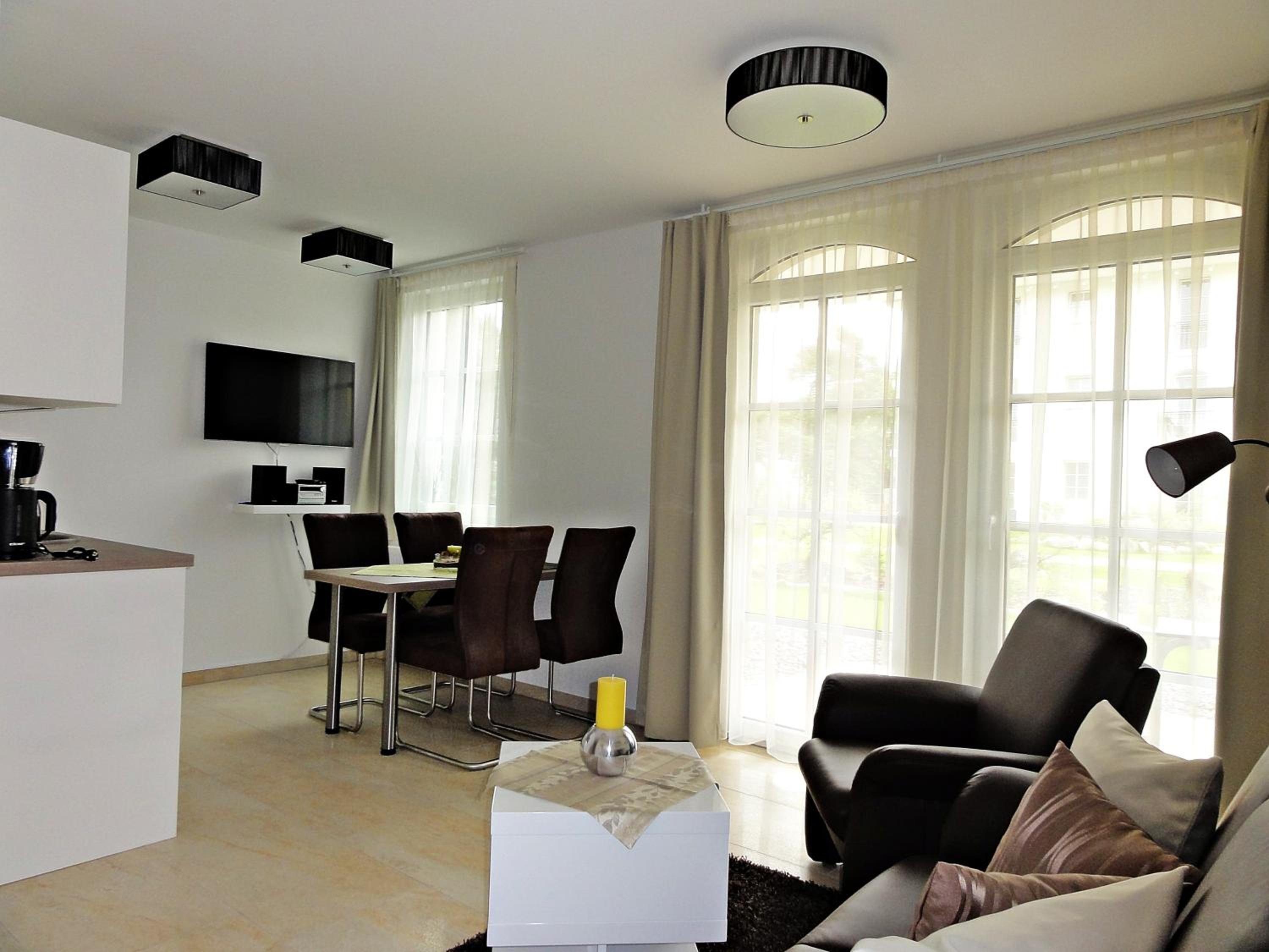 3 Zimmer Ferienwohnung Haus Meeresblick mit Meerblick A005 mit Südterrasse und Strandkorb