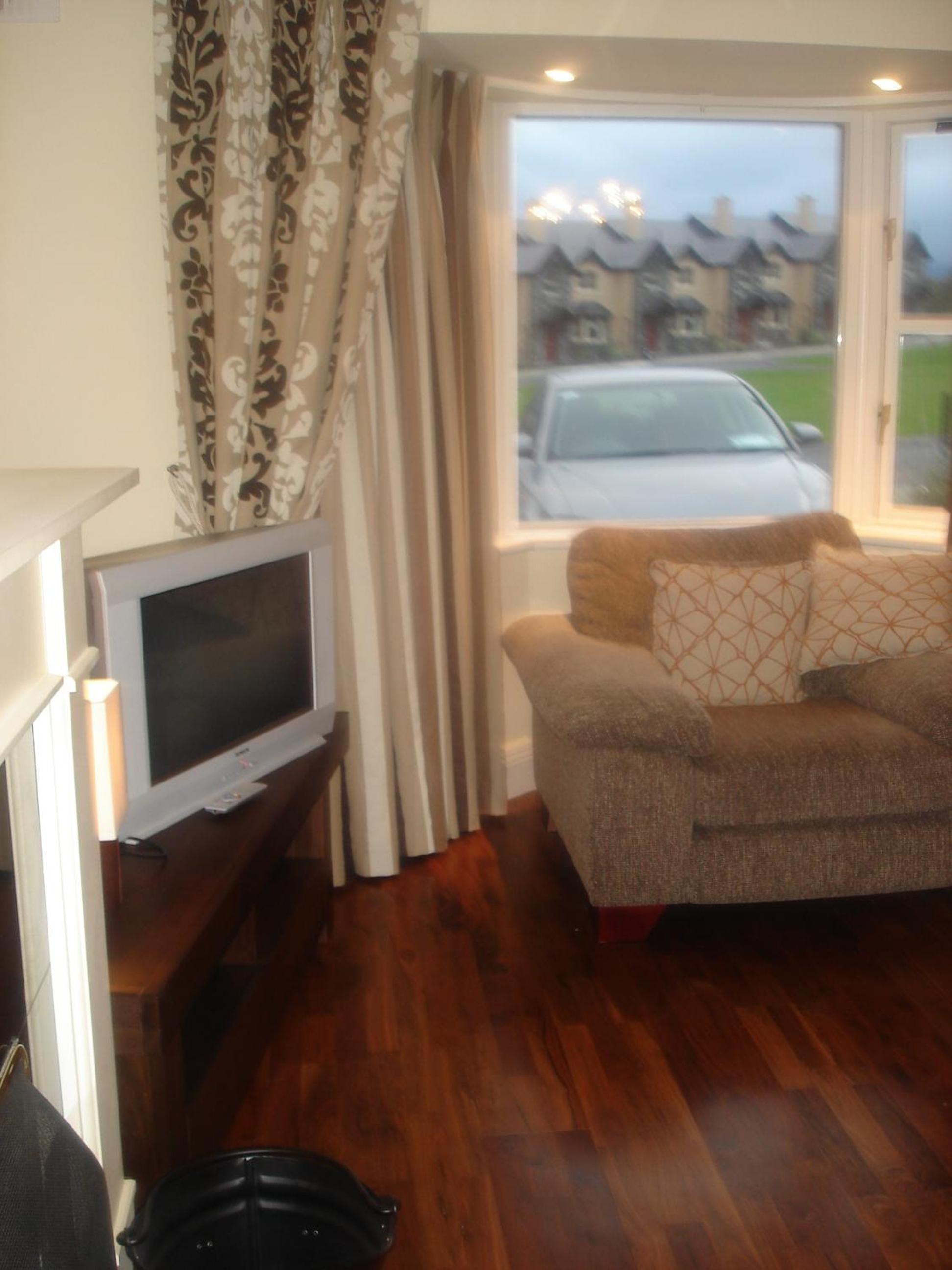 33 ArdMullen Townhouse X Davitt's Guesthouse & Restaurant Kenmare view 5