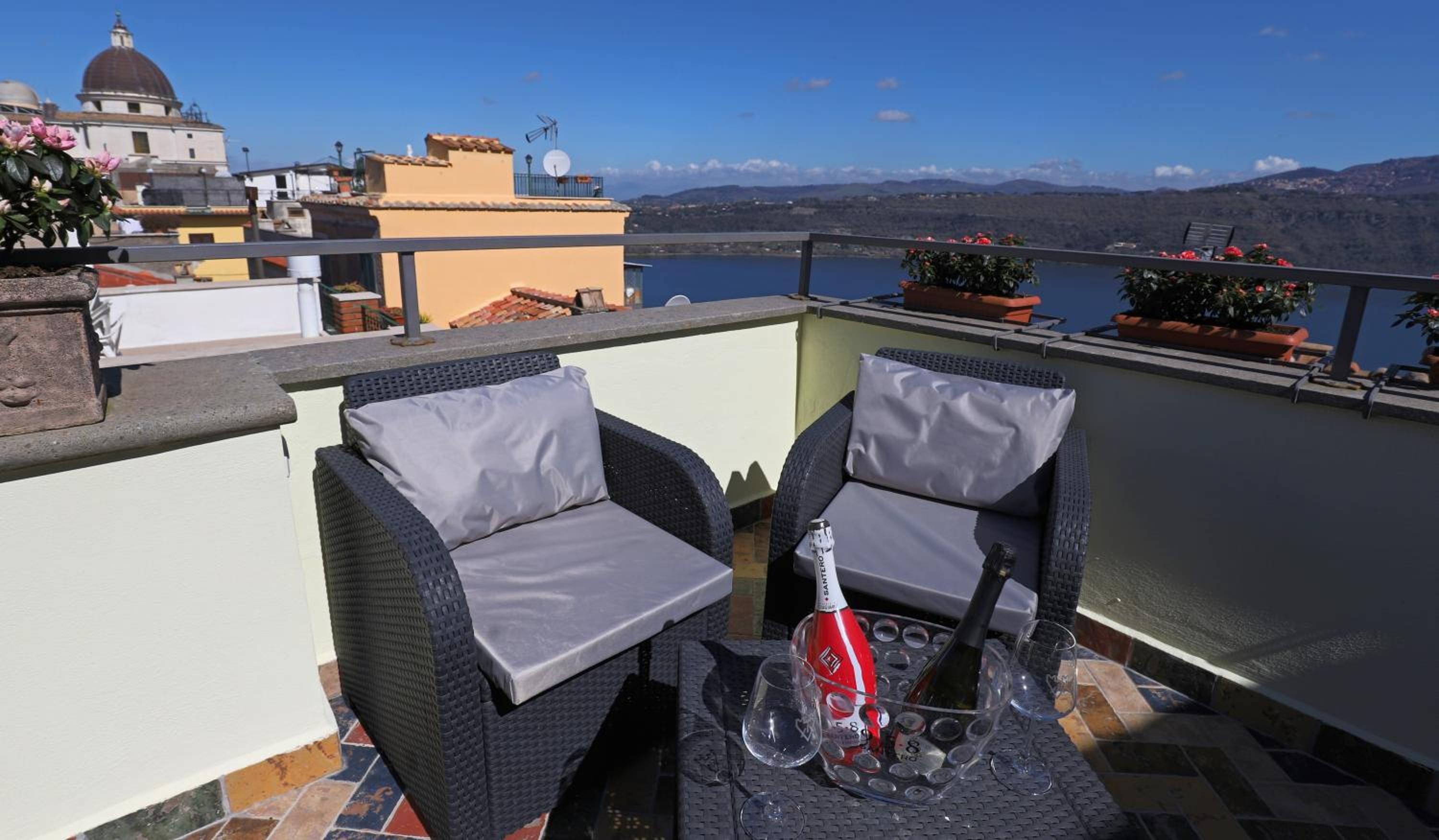 Atlantis Inn Castelgandolfo