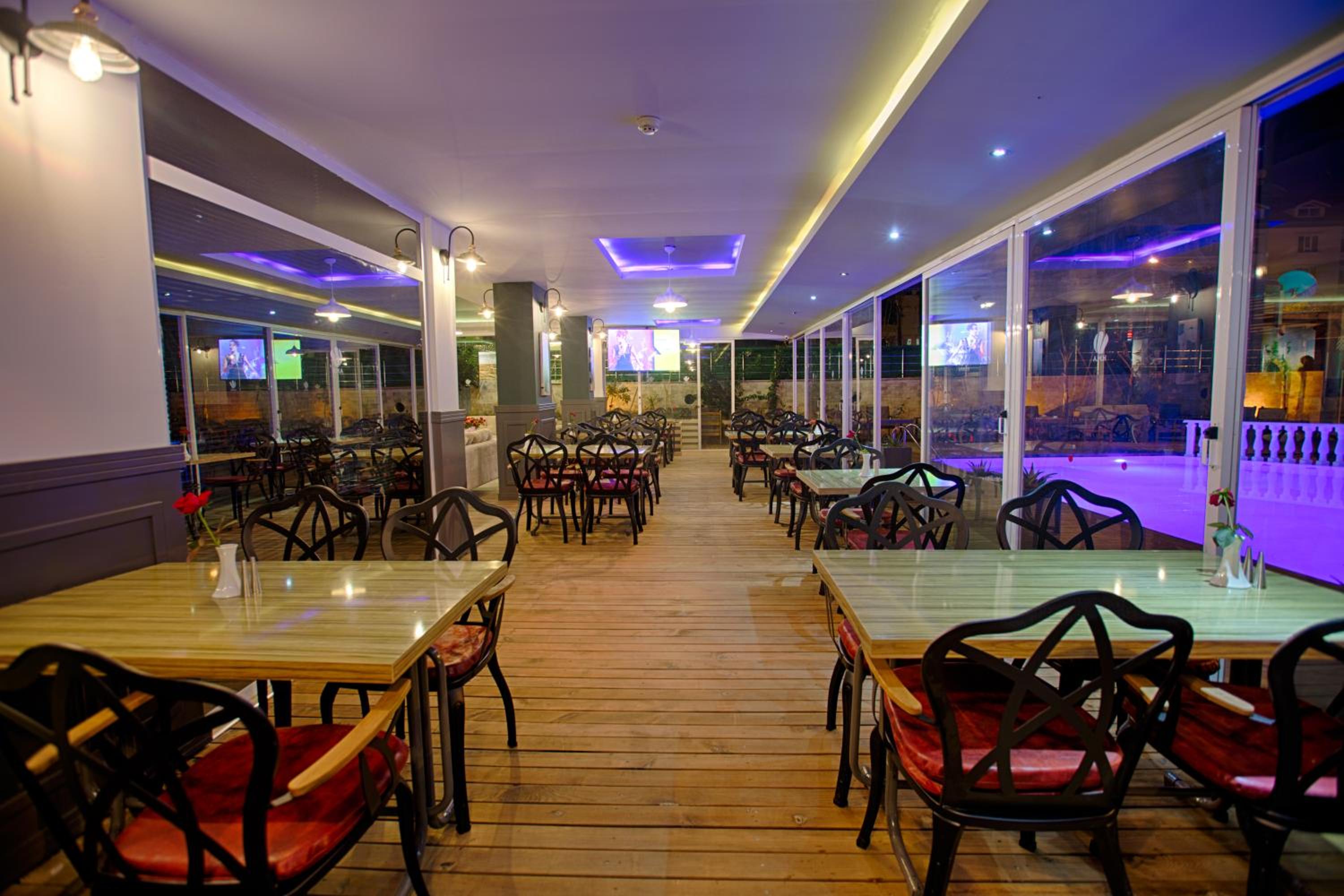 HMA Hotel & Suites - Image 55