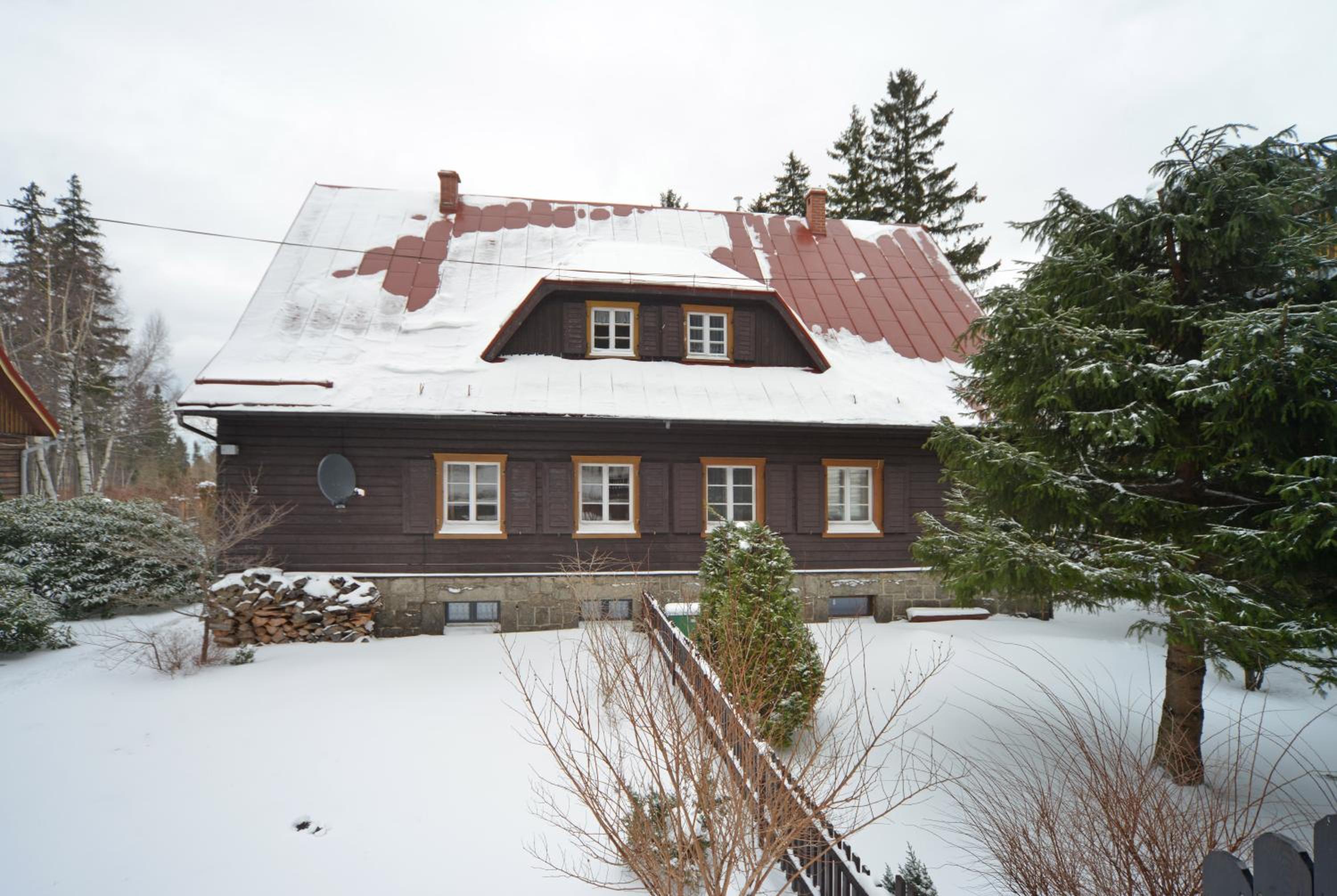 Biały Jar Ski & Bike Apartamenty w Karpaczu przy wyciągu z widokiem view 2