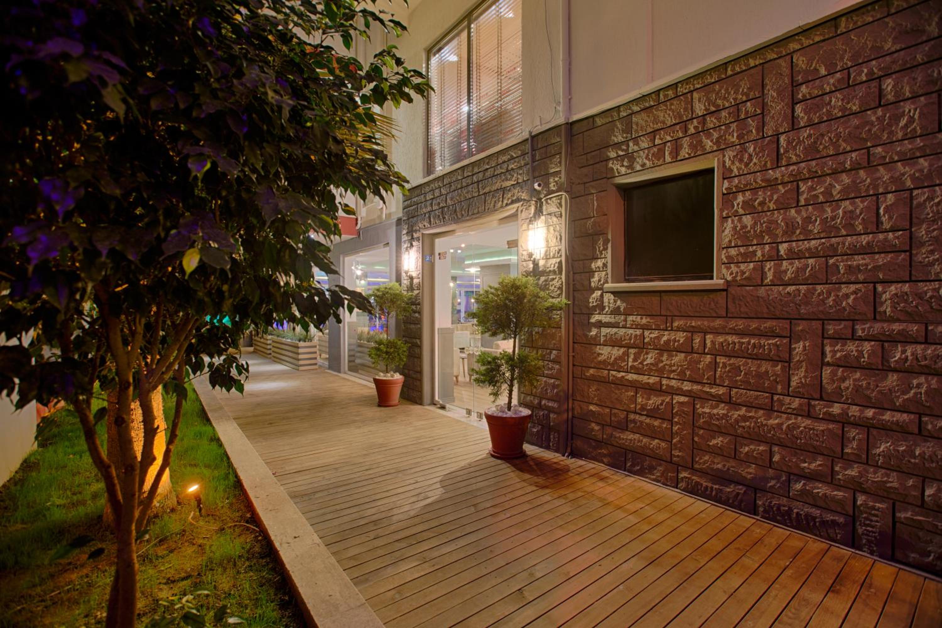 HMA Hotel & Suites - Image 61