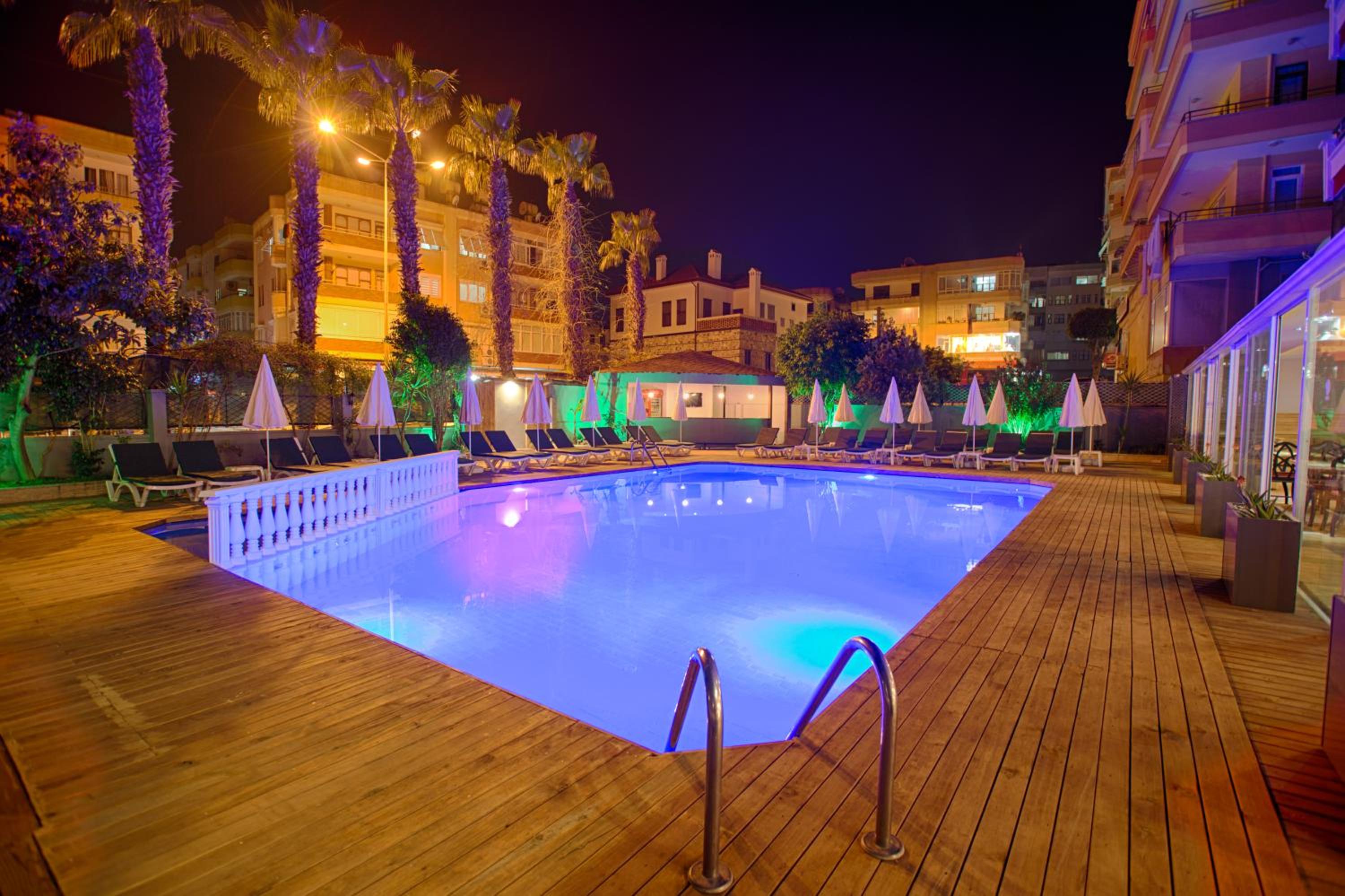 HMA Hotel & Suites - Image 43