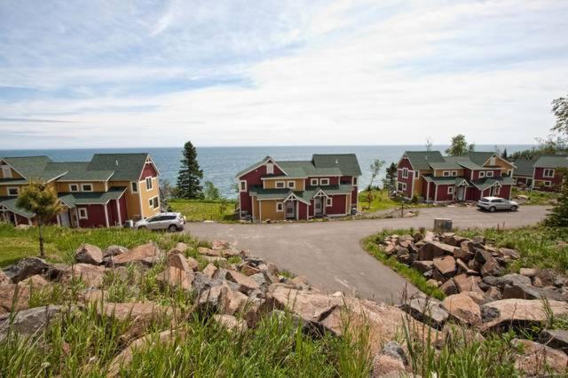 Cove Point Lodge