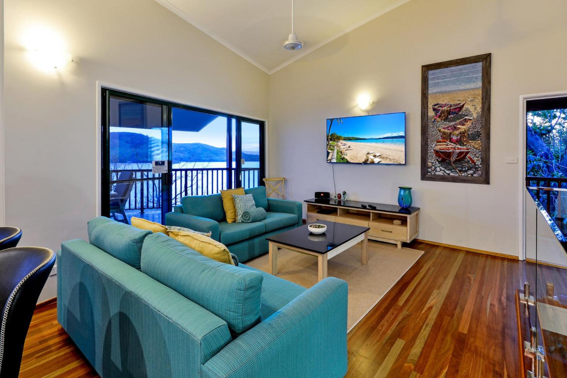 Casuarina 16 - 3 Bedroom House With 180 Degree Ocean Views, Buggy & Valet Service