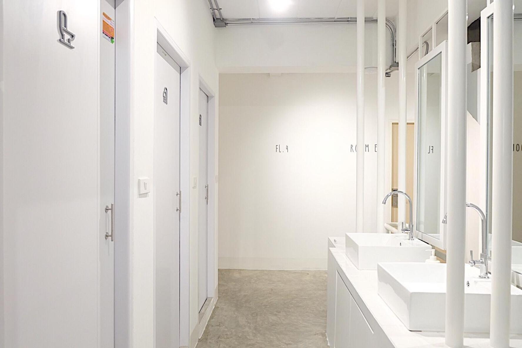 About A Bed Hostel Chiangmai