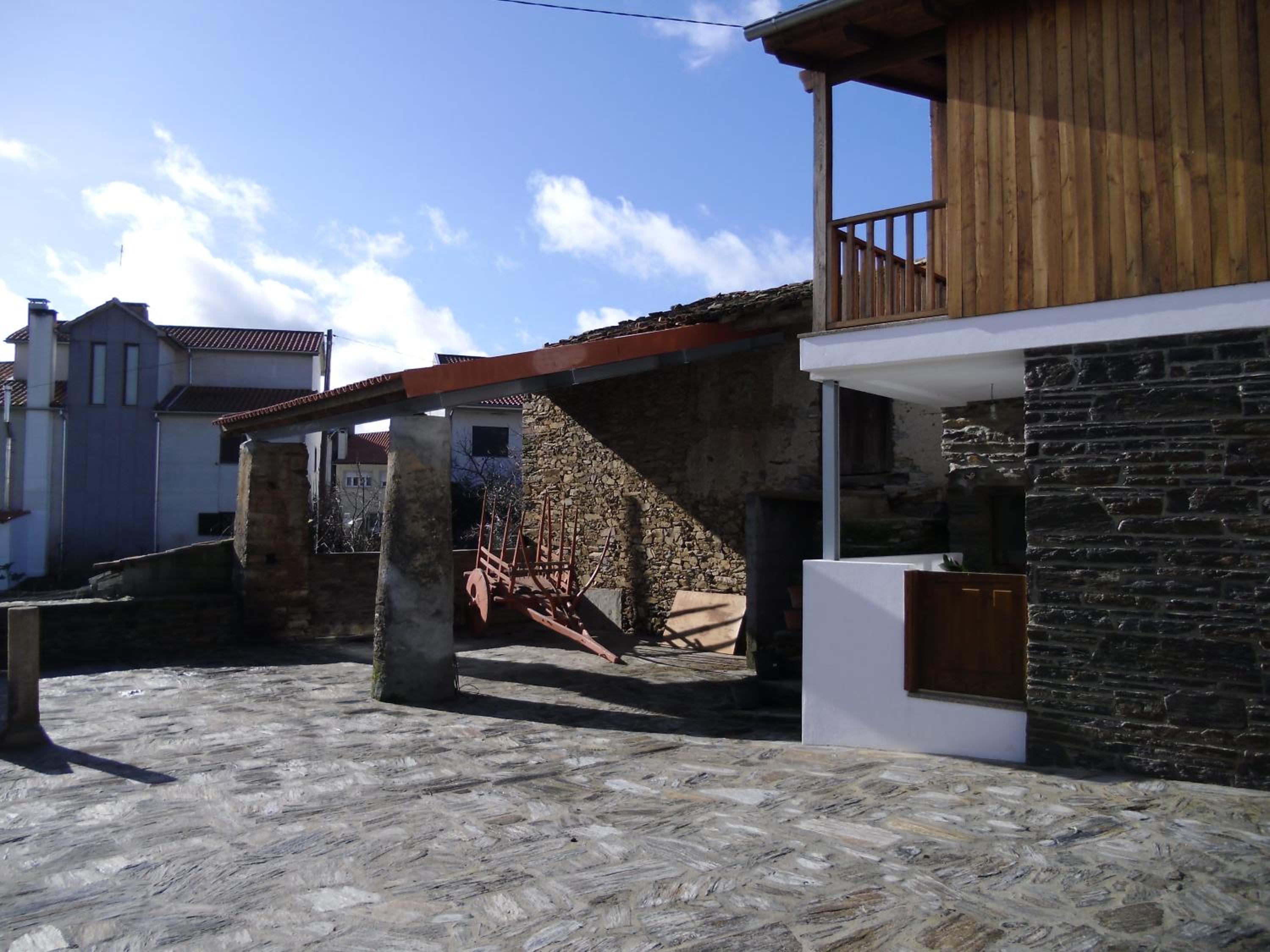 Casas de Campo Podence view 4