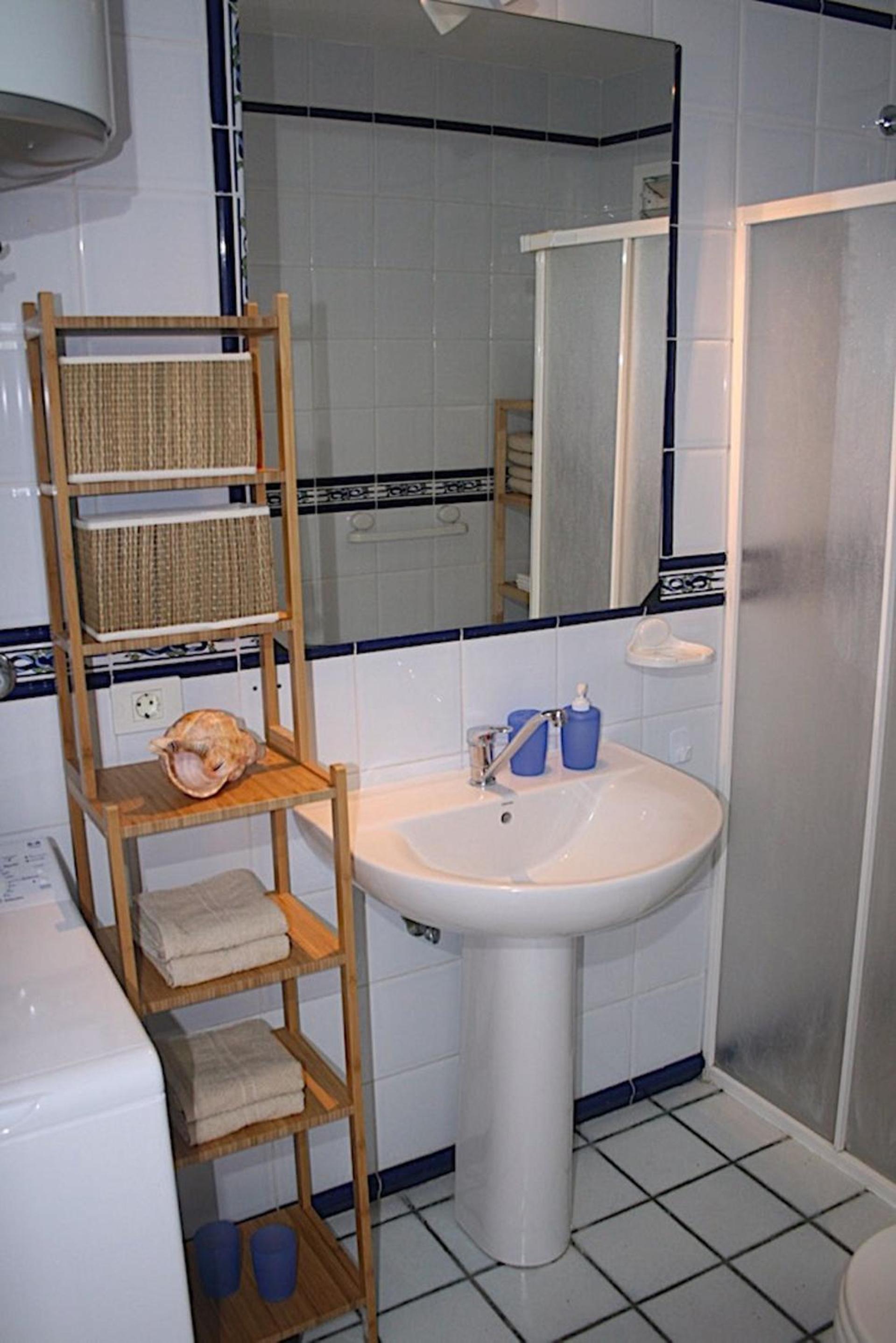 Photo 42