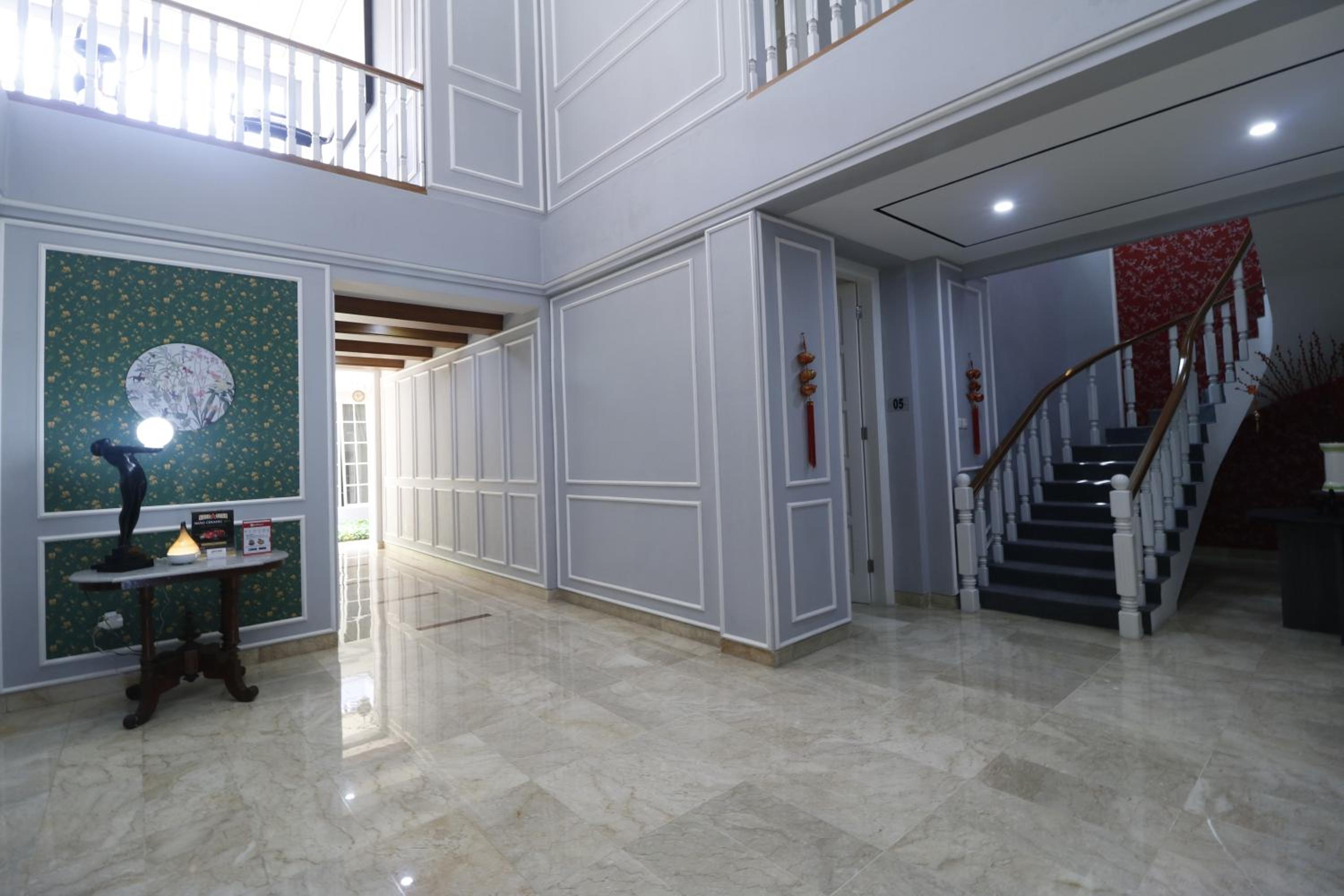RedDoorz Premium near RS Pondok Indah