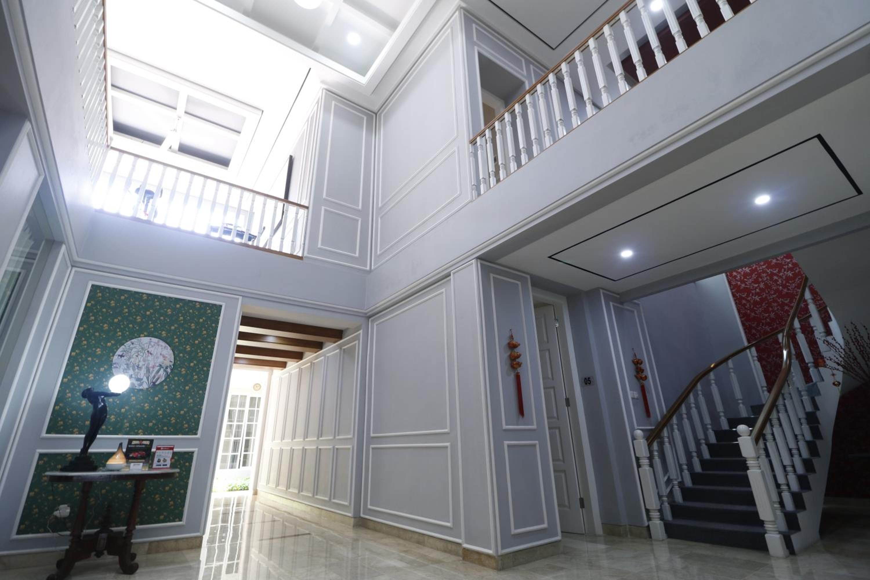 RedDoorz Premium near RS Pondok Indah