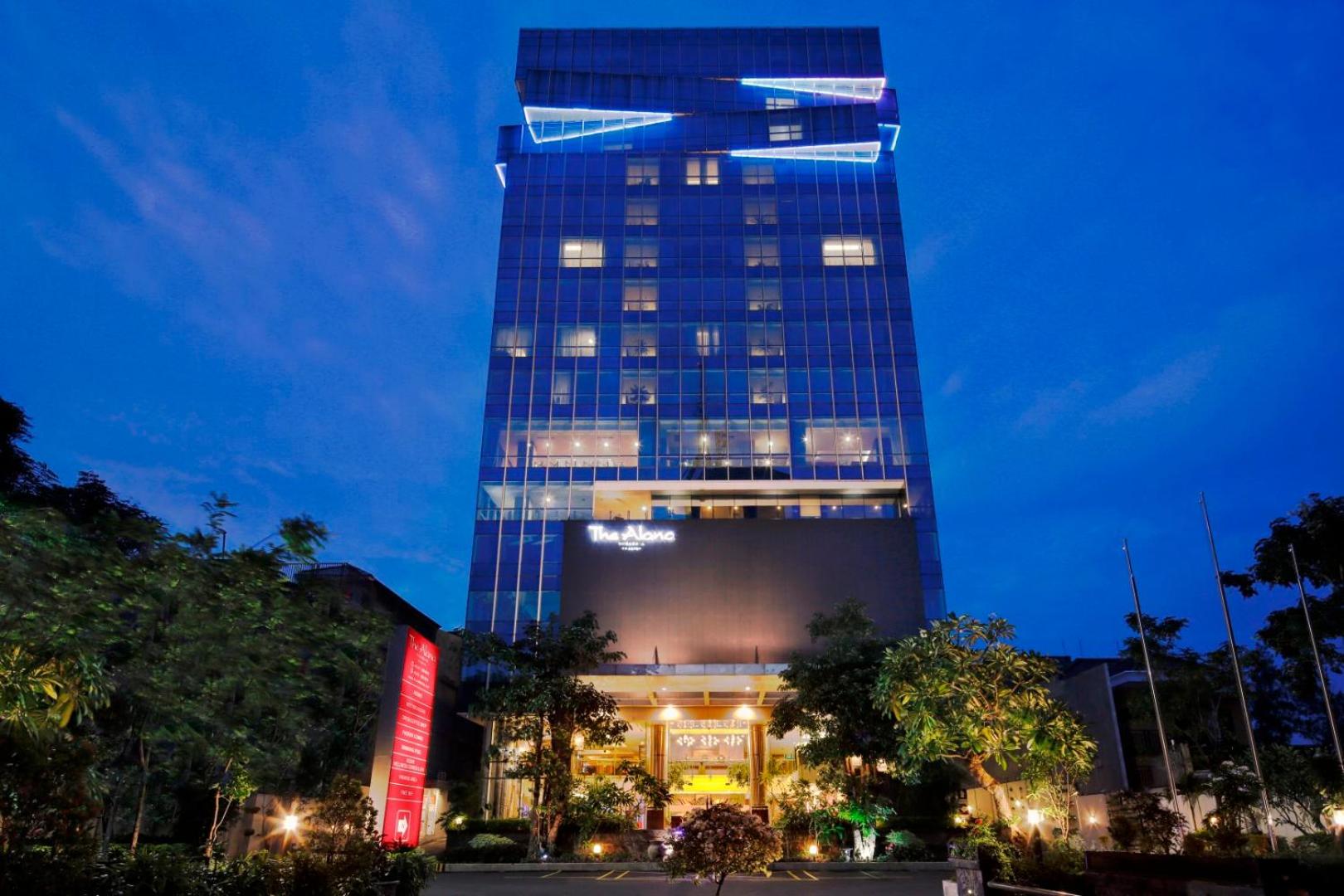 Hotel The Alana Surabaya - Image 1