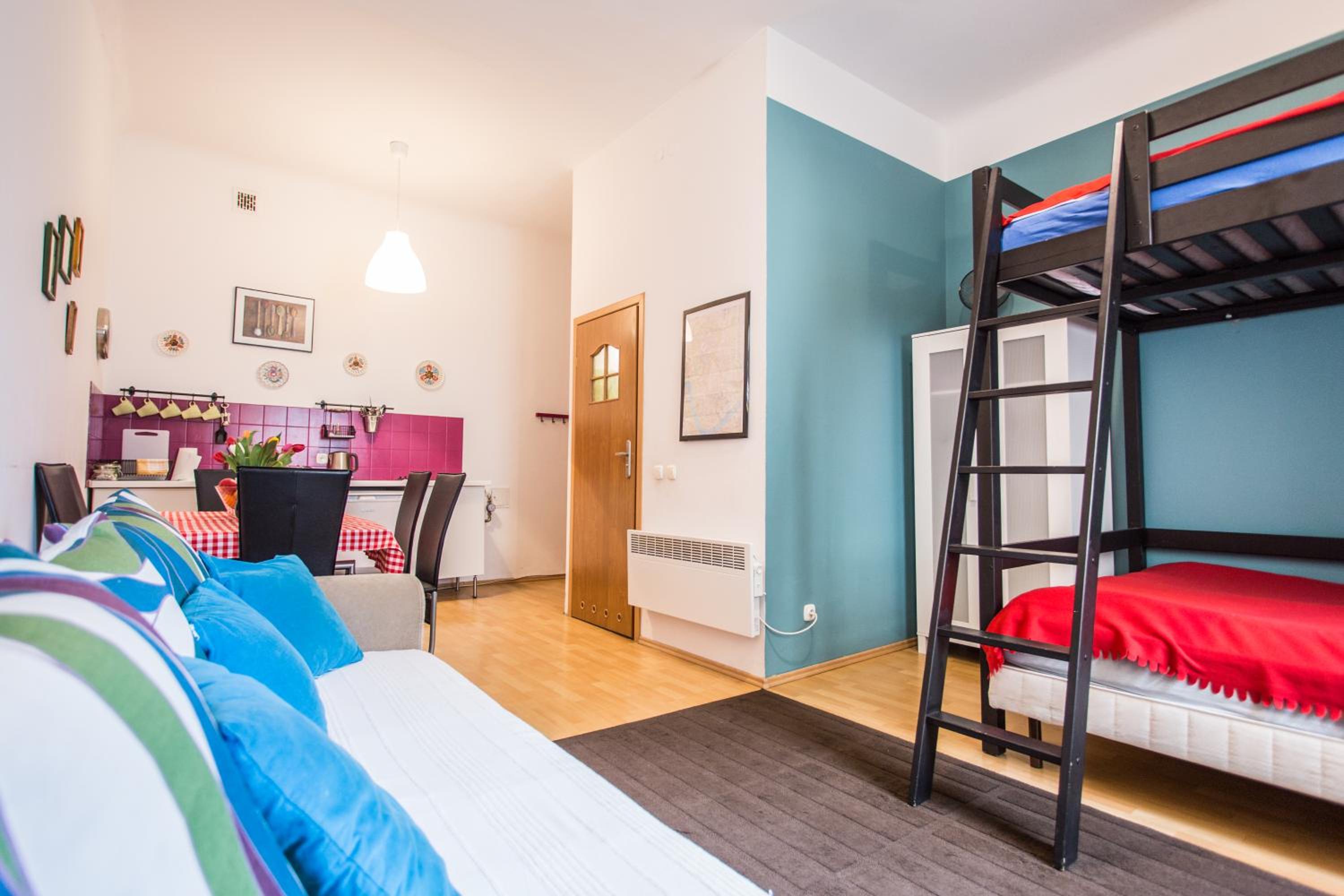 Homely Apartment's Old Town