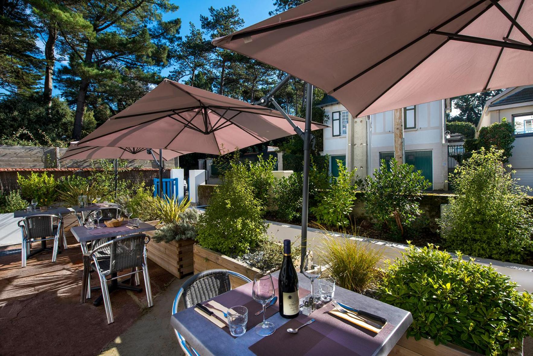 outdoor BBQ area