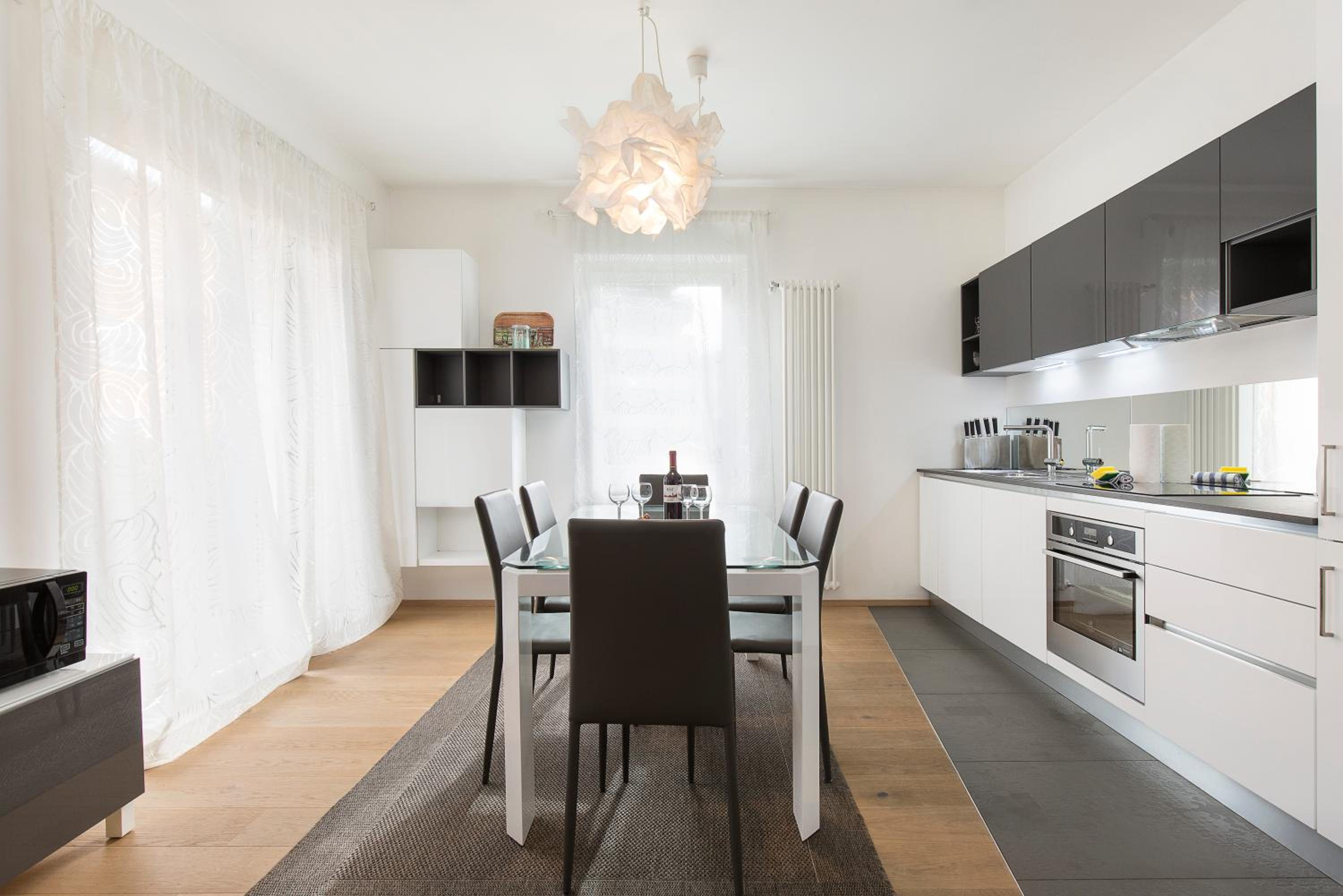 Maraini Apartments by Quokka 360 - strategic location near Lugano station
