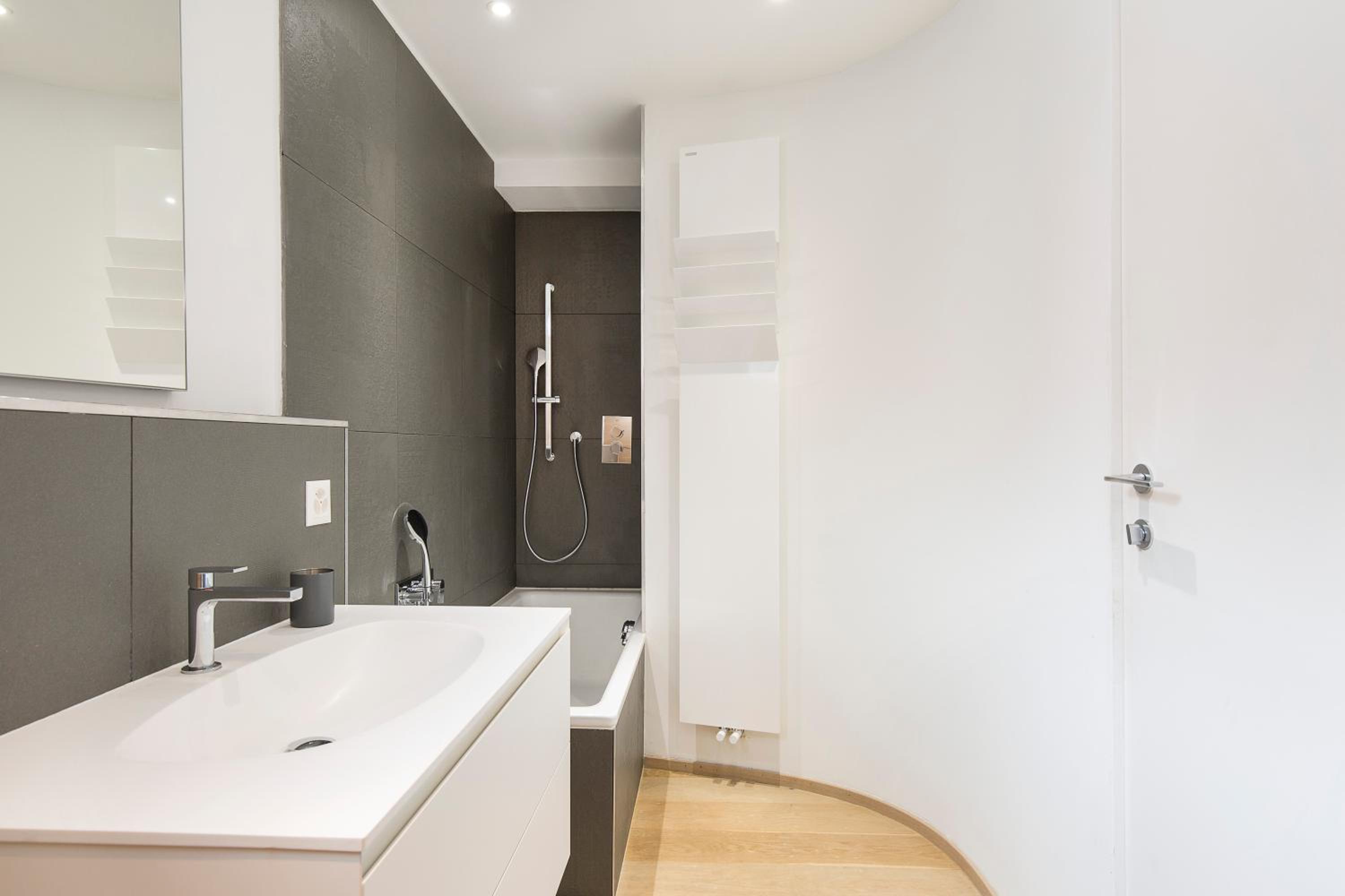 Maraini Apartments by Quokka 360 - strategic location near Lugano station