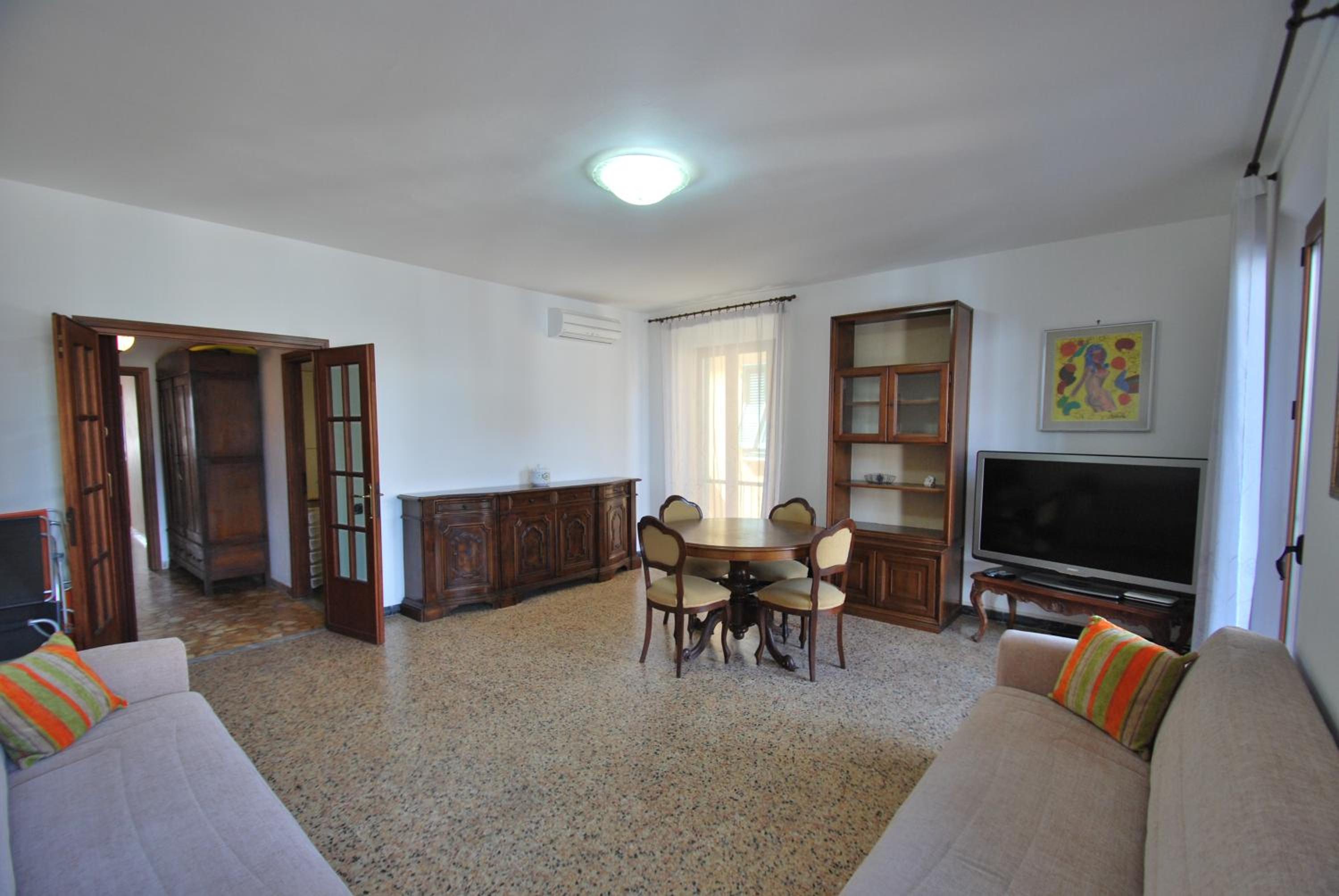 Limone view 4