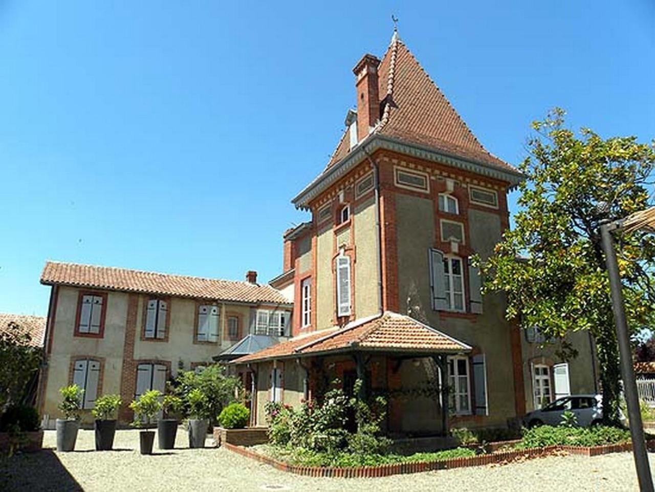 Photo 11