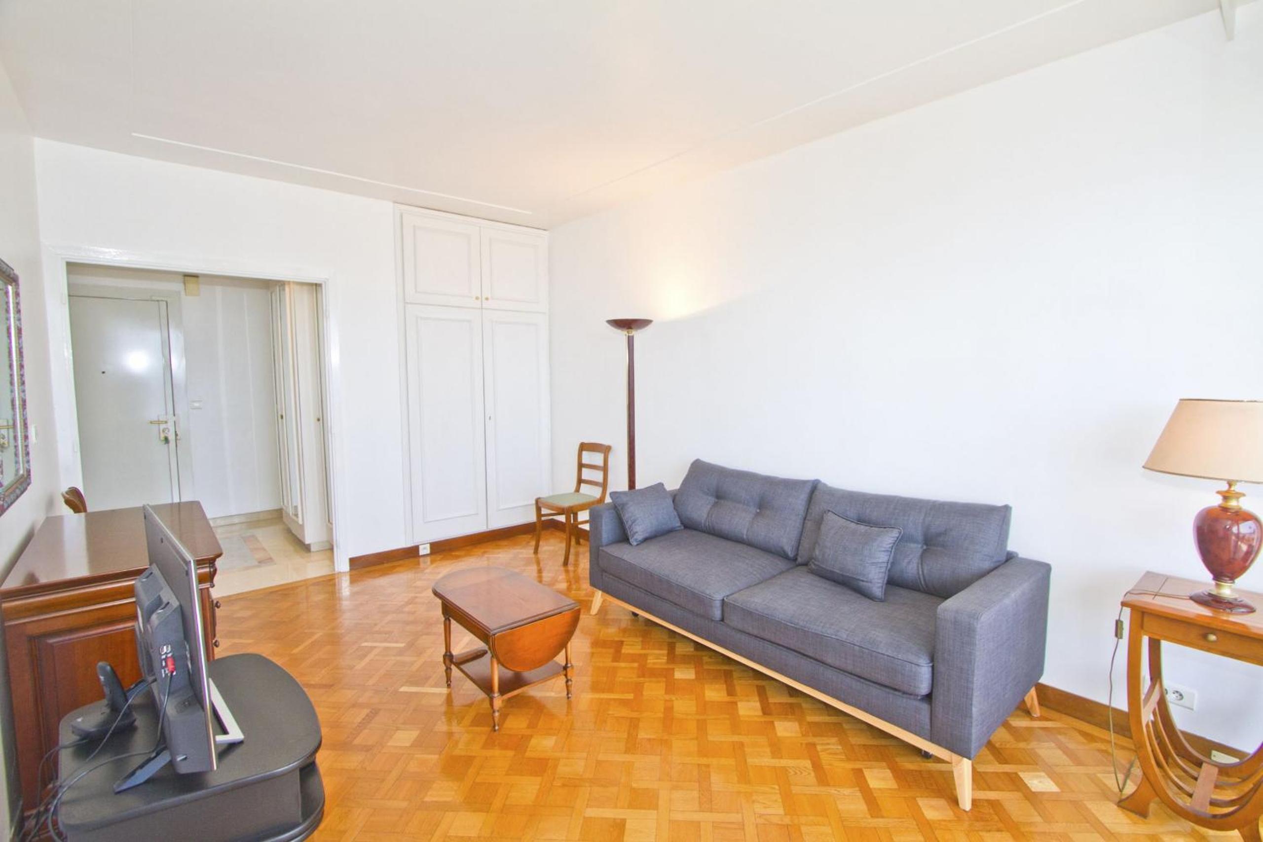 PROMENADE HOLIDAY - ORIENT & SEA photo 4