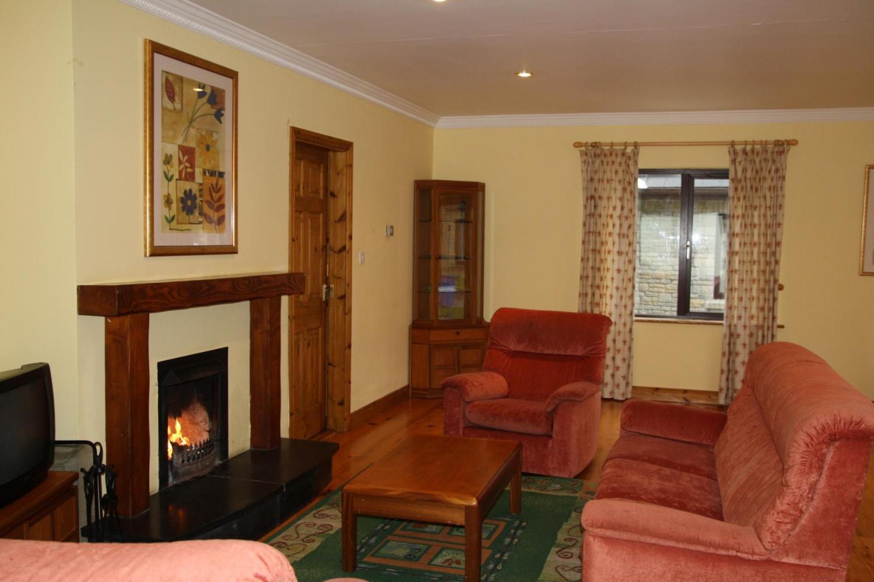 Galway Bay Lodge by Trident Holiday Homes view 2