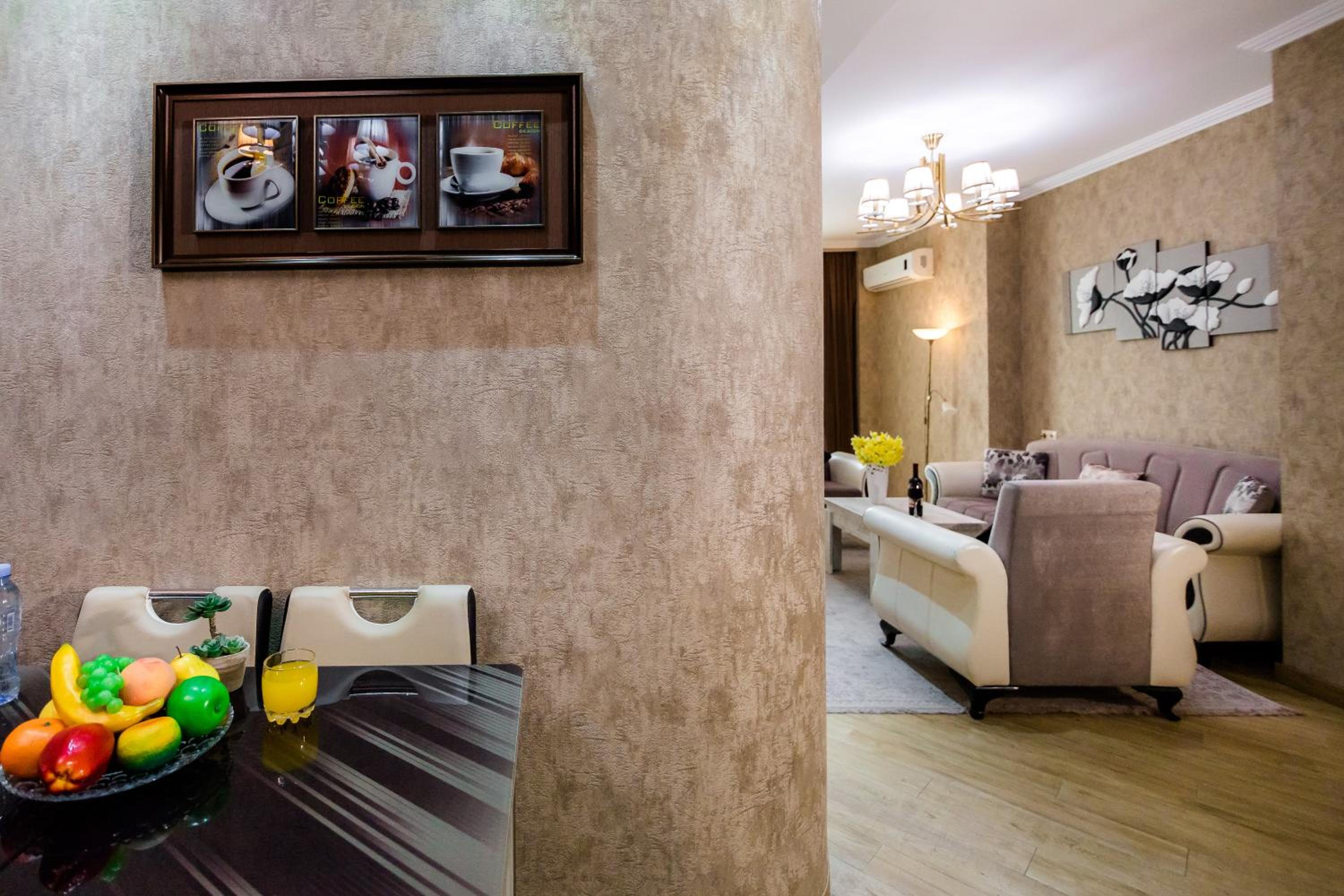 Dat Exx Apartments