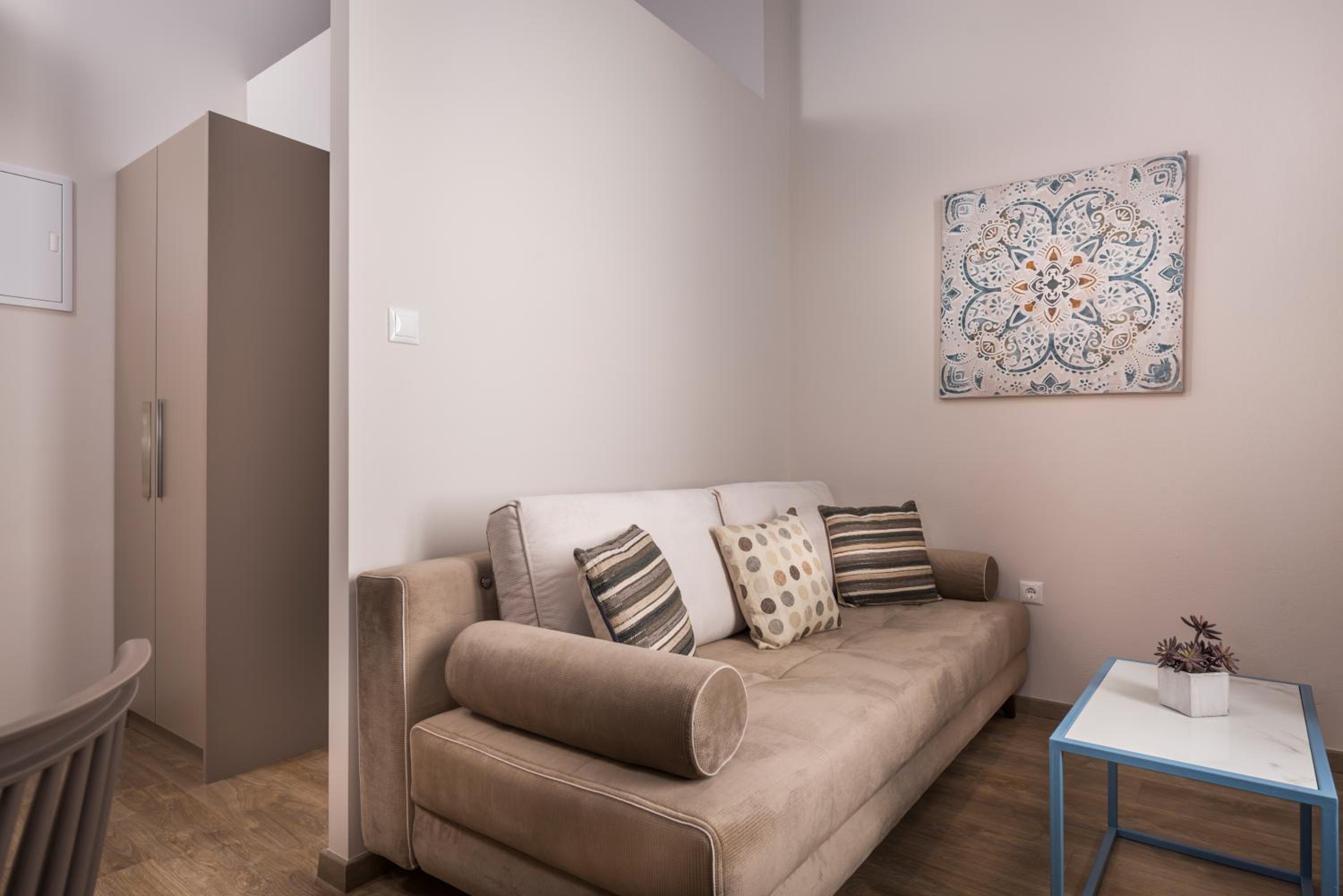 Camara Residence