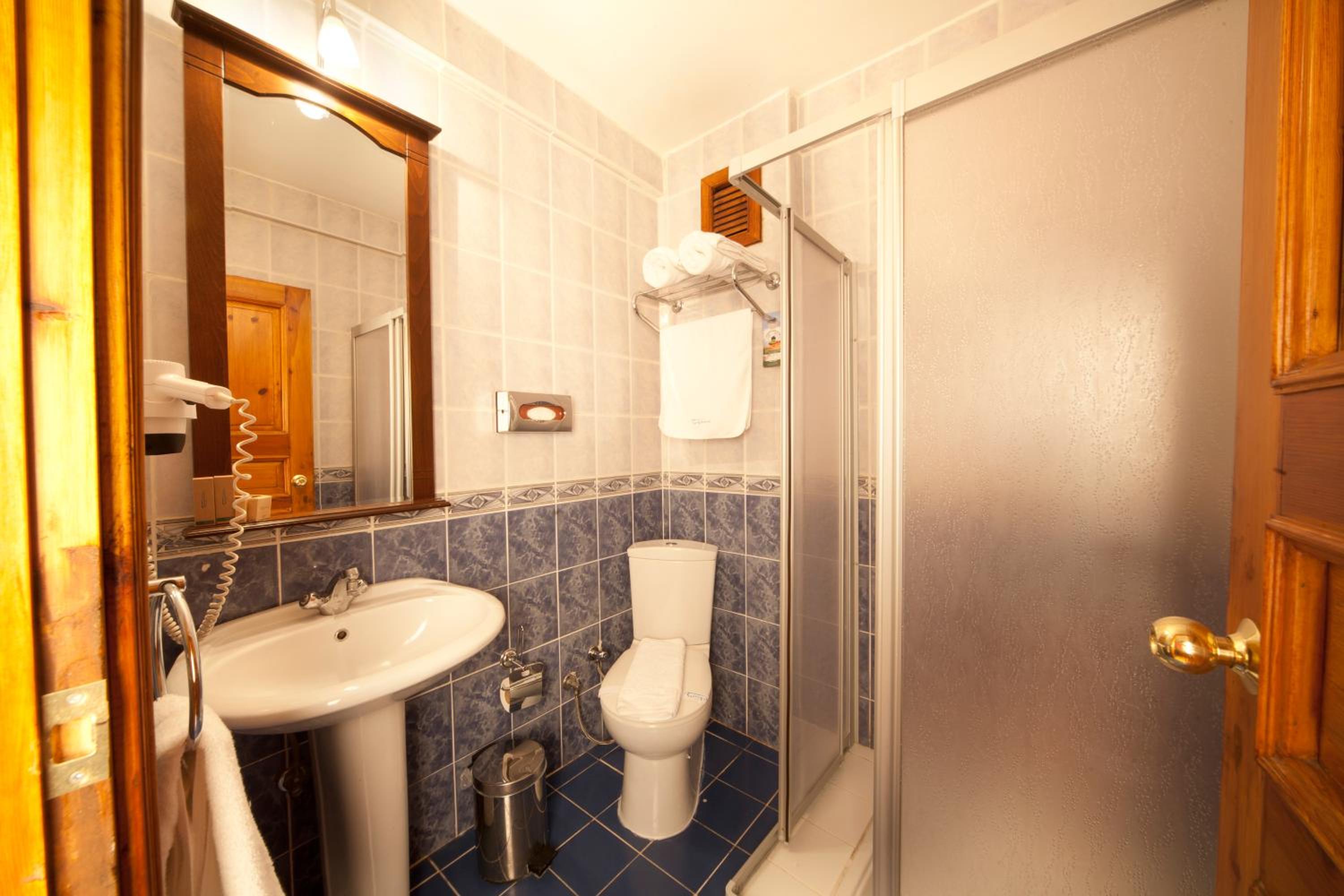 Turquhouse Otel - Image 7