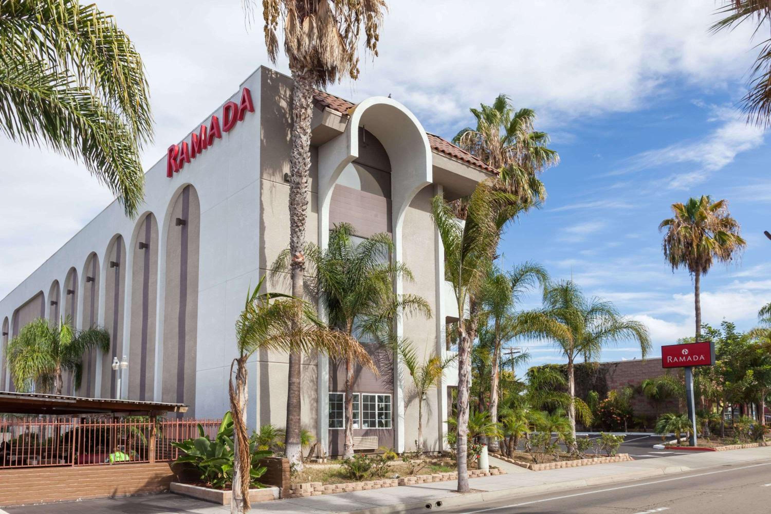 Hotel Ramada by Wyndham Oceanside - Image 1