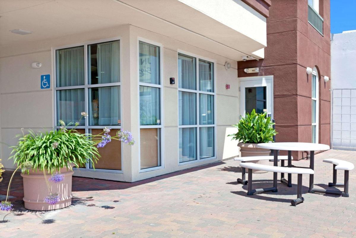 hotel building
