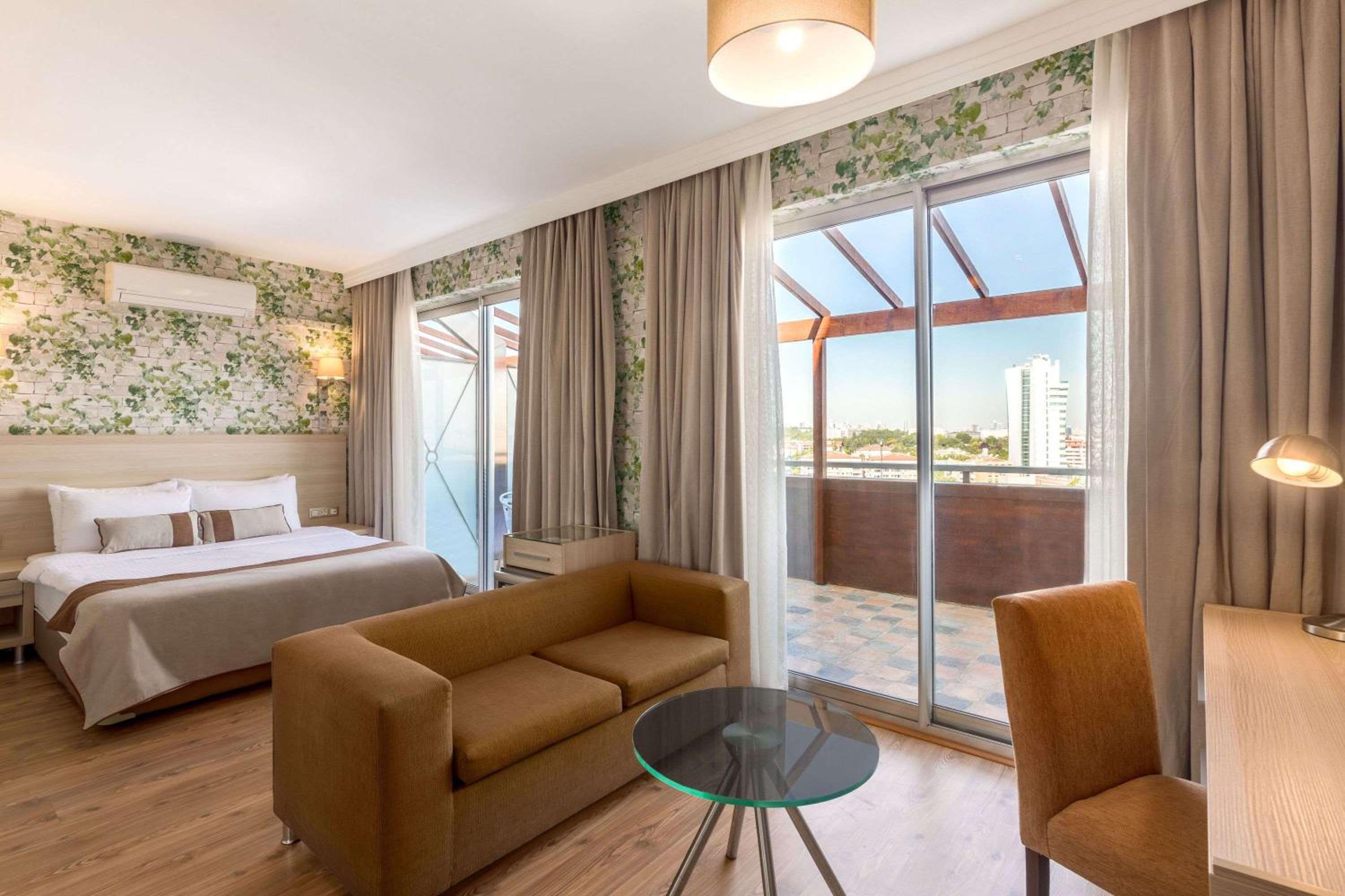 Ramada by Wyndham Ankara - Image 19