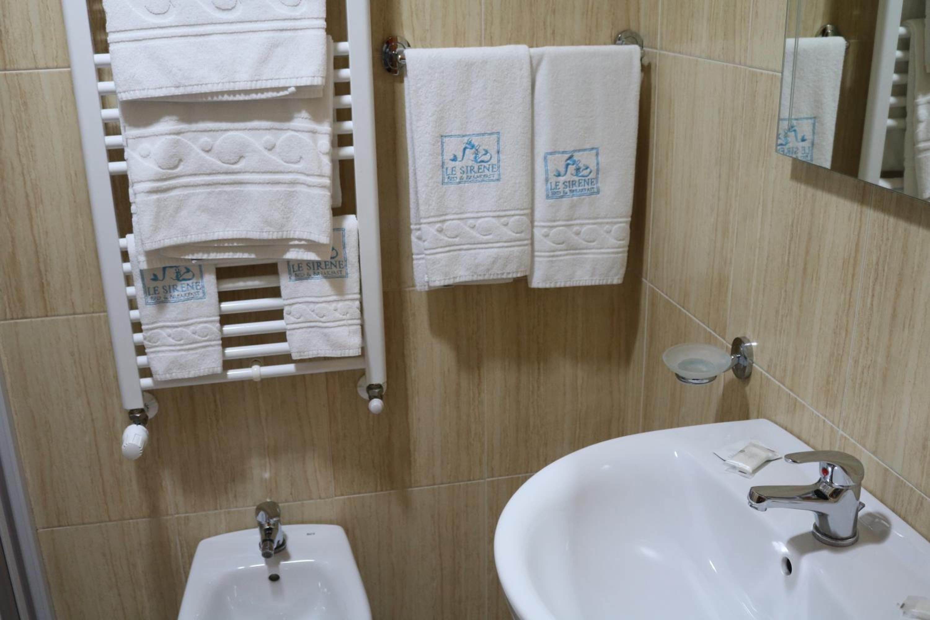 Le Sirene Bed and Breakfast