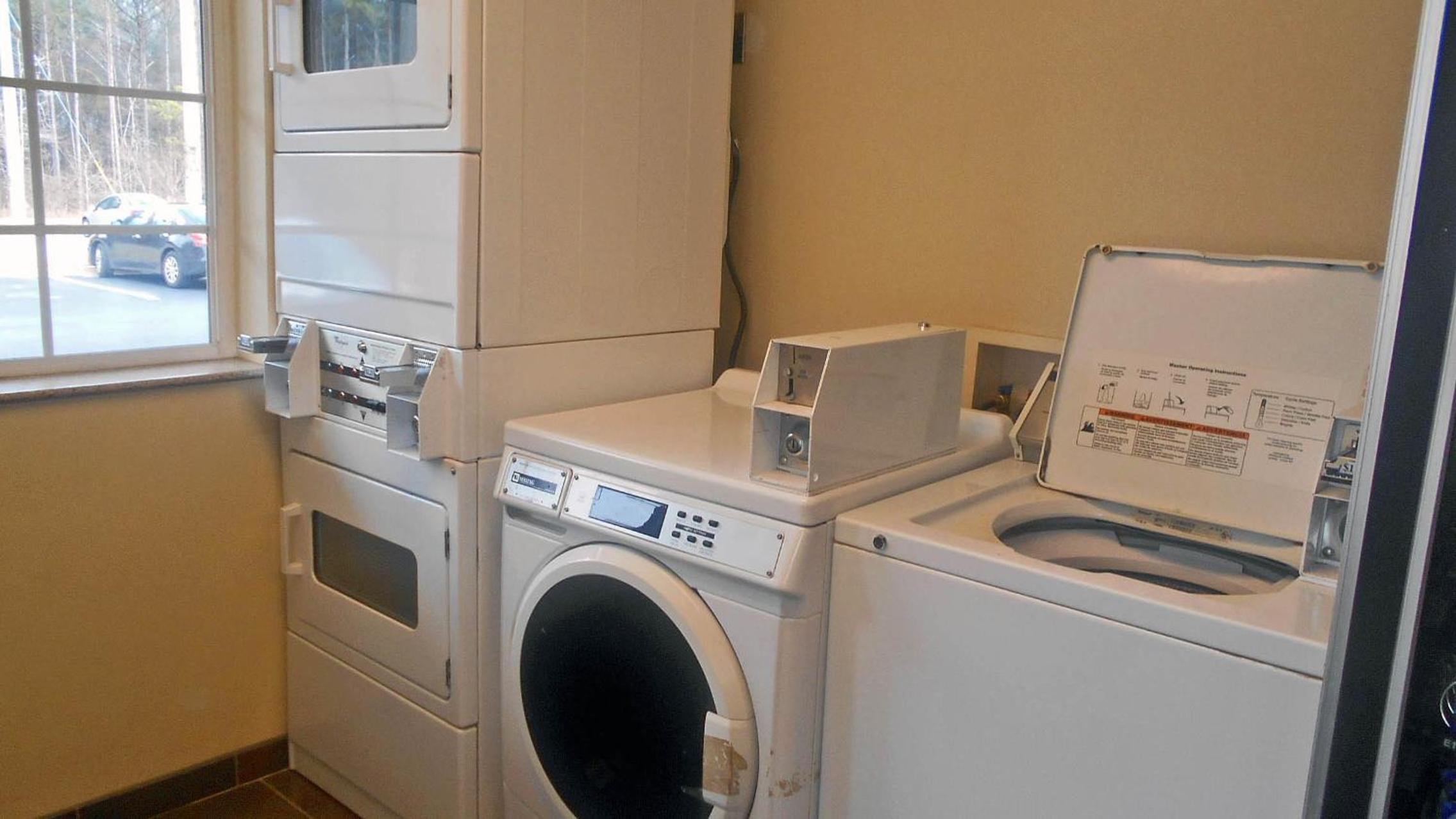 Opelika Vacations - Studio 6-Opelika, AL - Auburn Al - Property Image 5