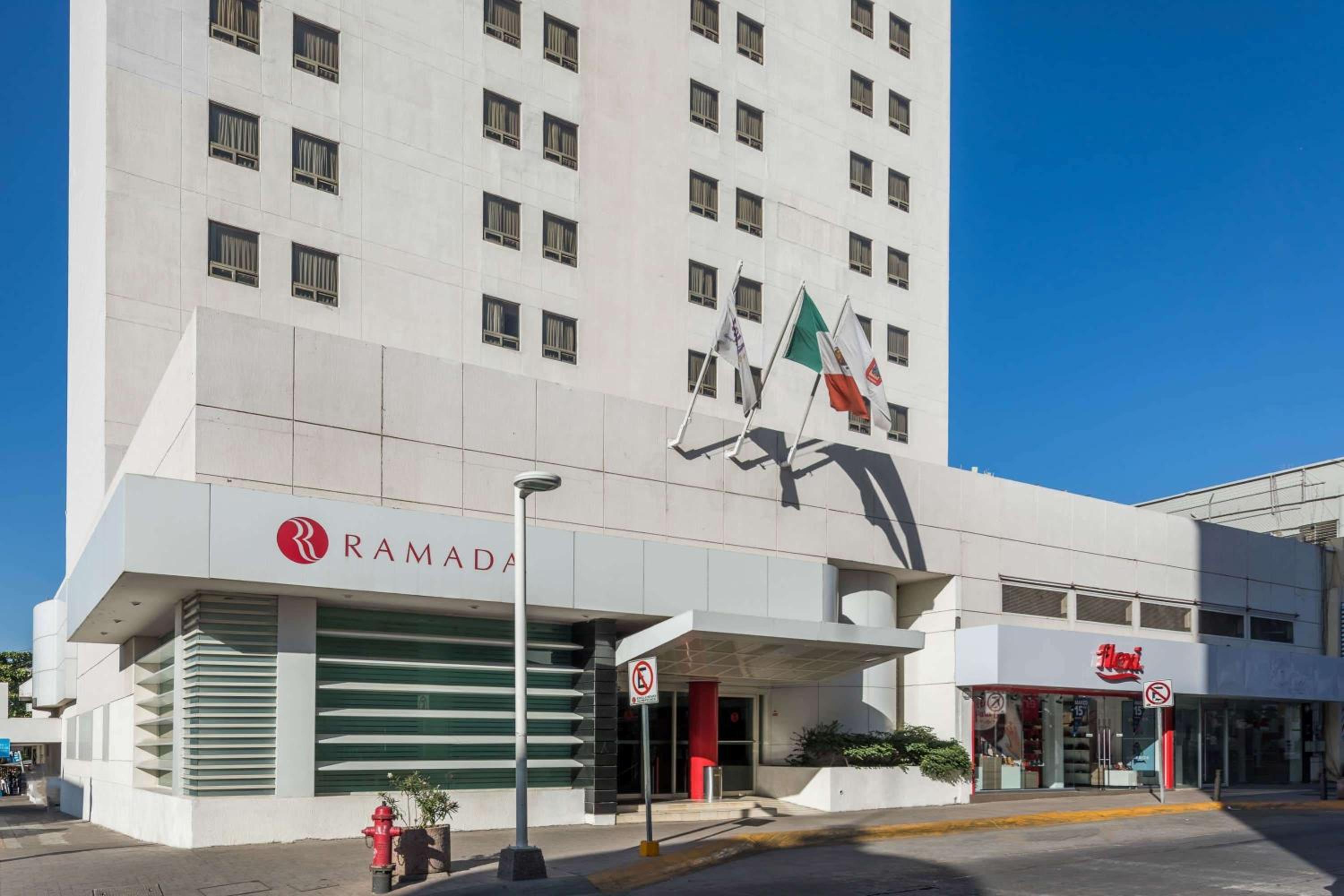 Culiacan Vacations - Ramada Hola Culiacan - Property Image 1