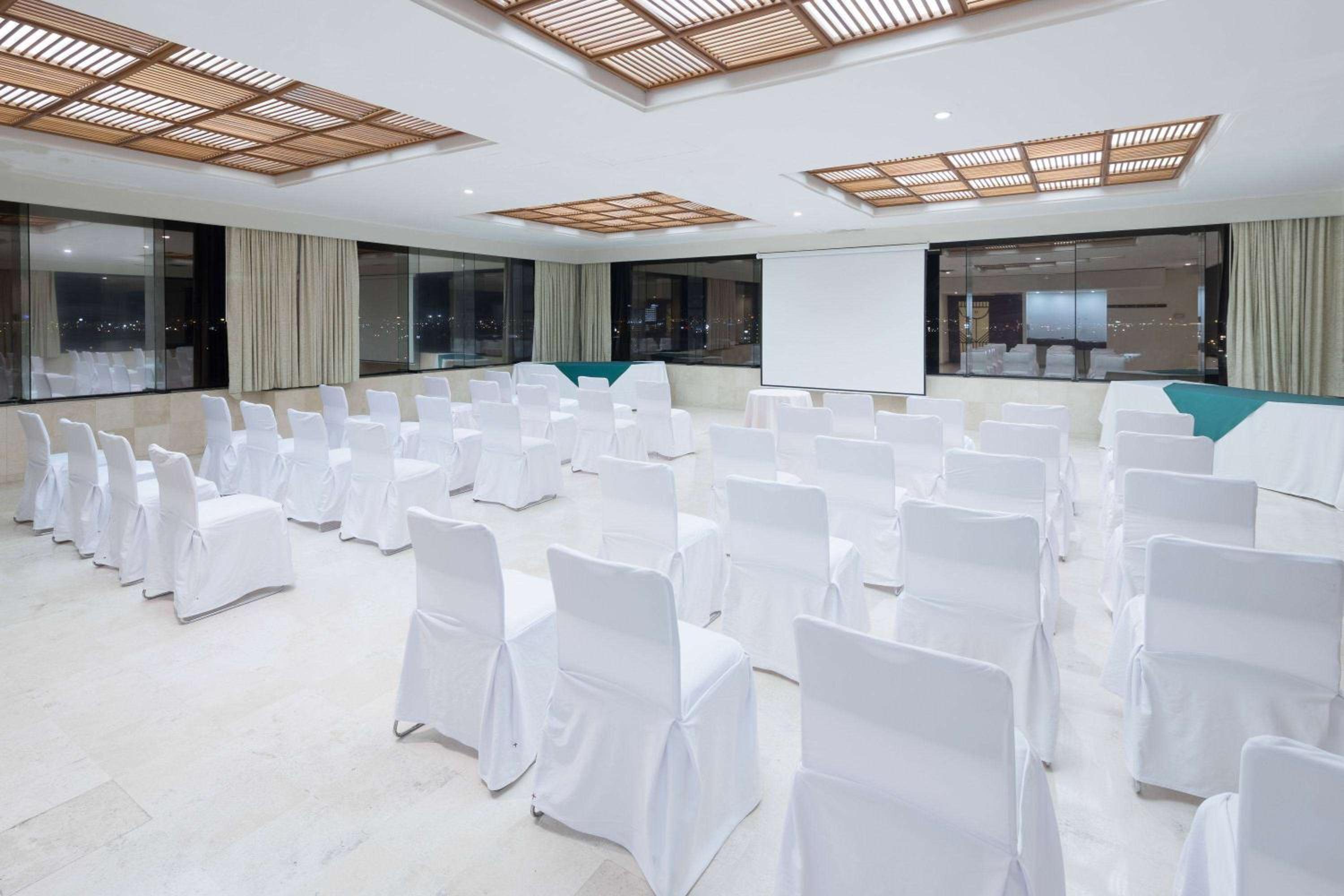 Culiacan Vacations - Ramada Hola Culiacan - Property Image 9