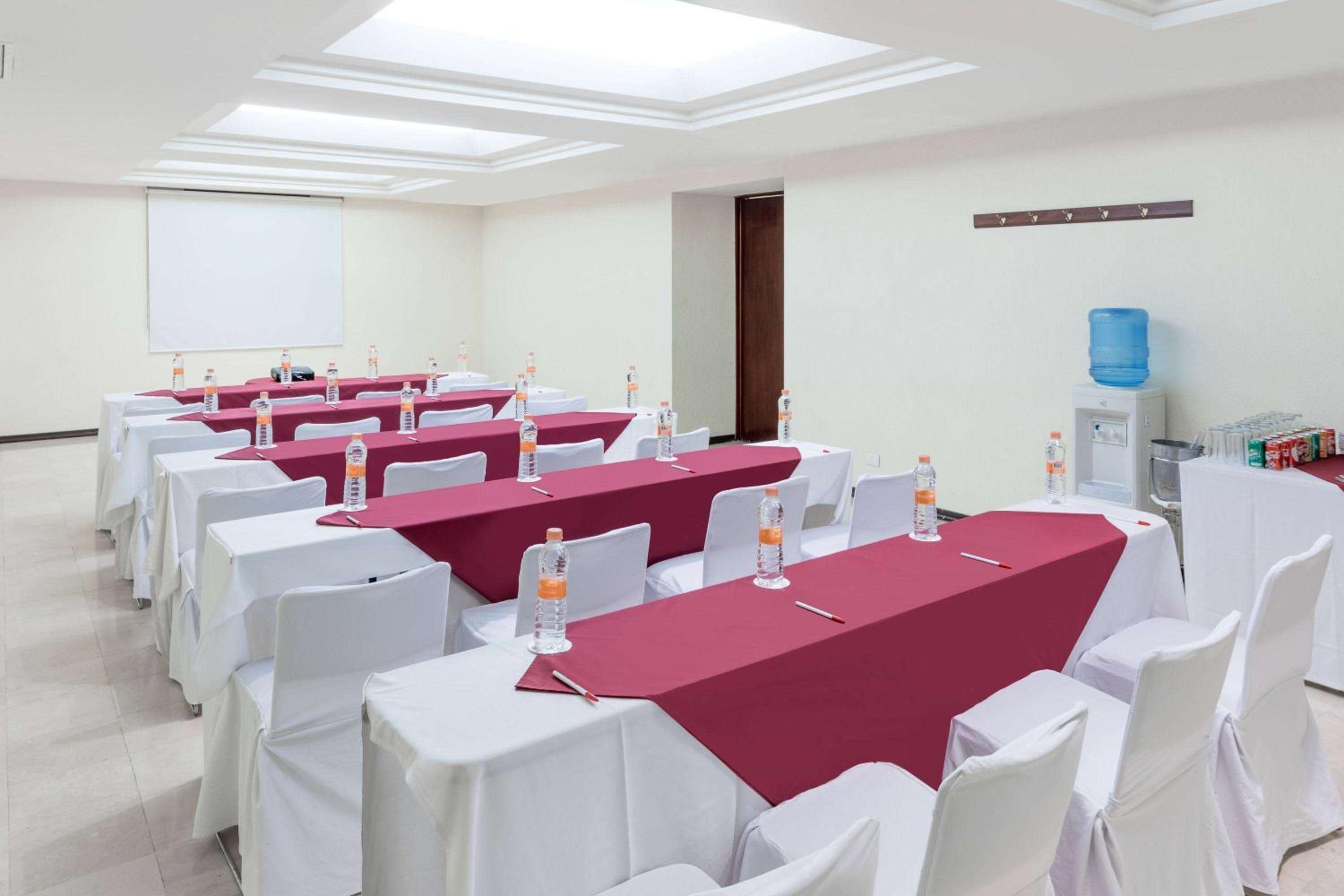 Culiacan Vacations - Ramada Hola Culiacan - Property Image 11