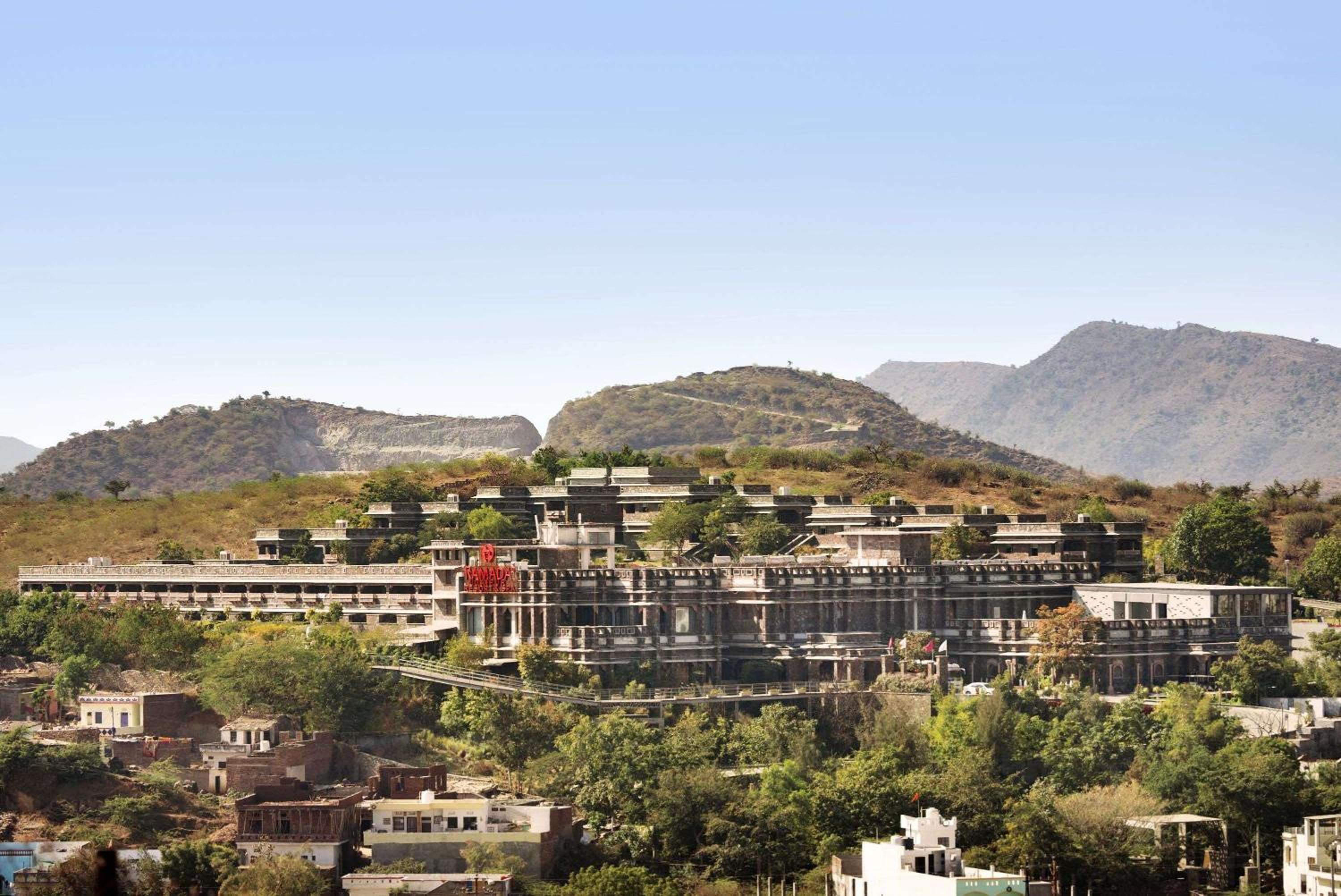 Ramada by Wyndham Udaipur Resort and Spa - Image 3