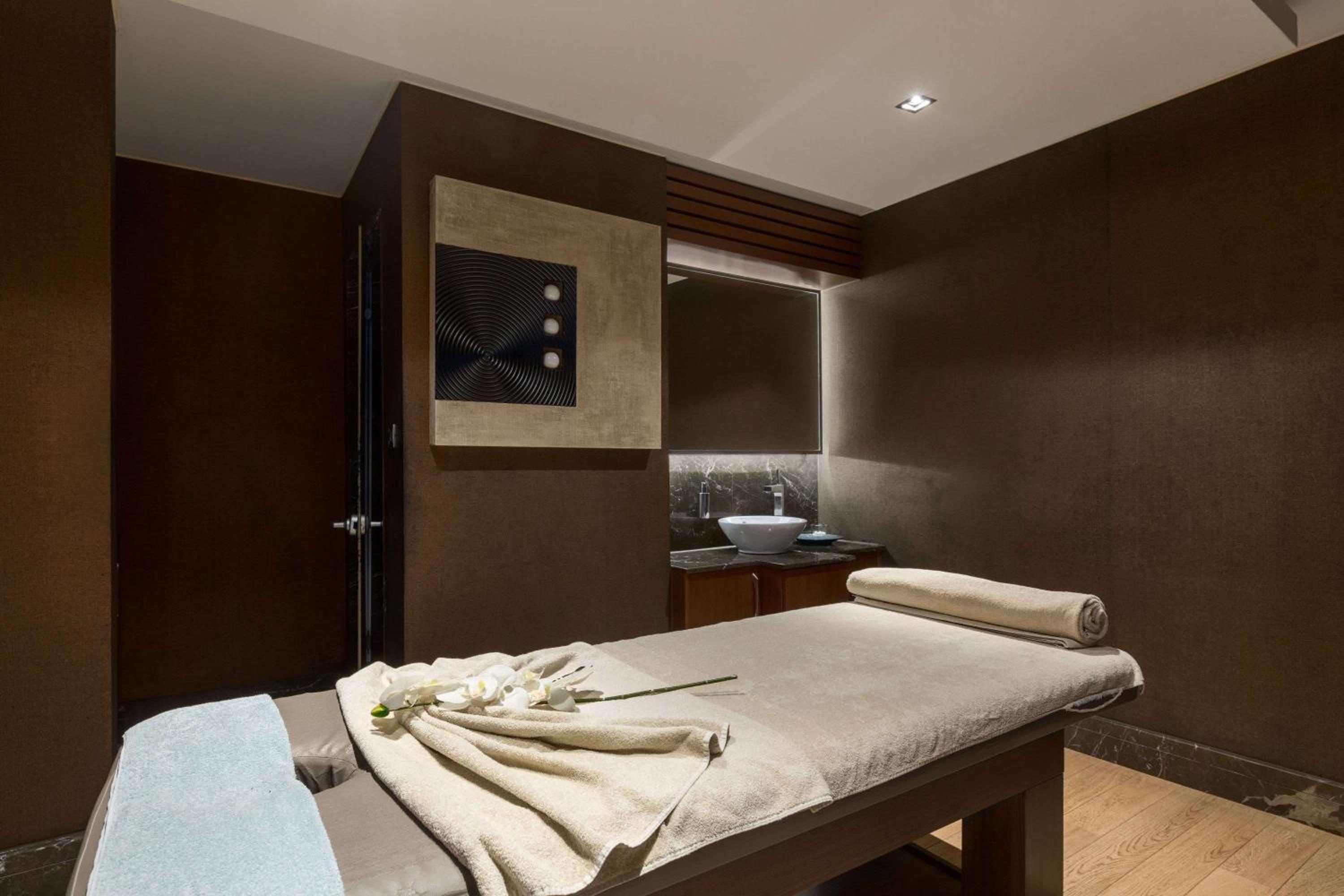 Ramada Plaza By Wyndham İstanbul Tekstilkent - Image 40