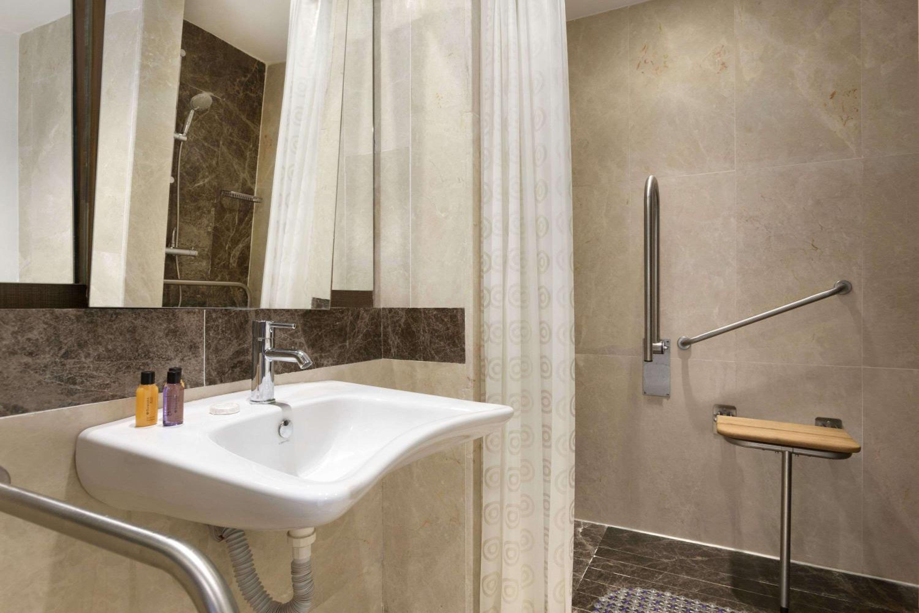 Ramada by Wyndham İstanbul Florya - Image 48