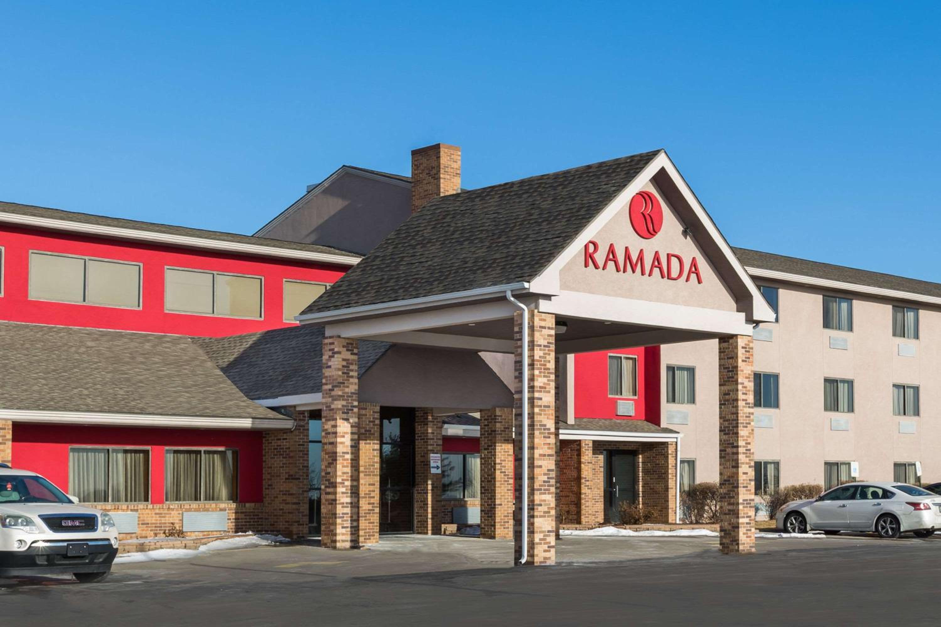 Hotel Ramada by Wyndham Platte City KCI Airport