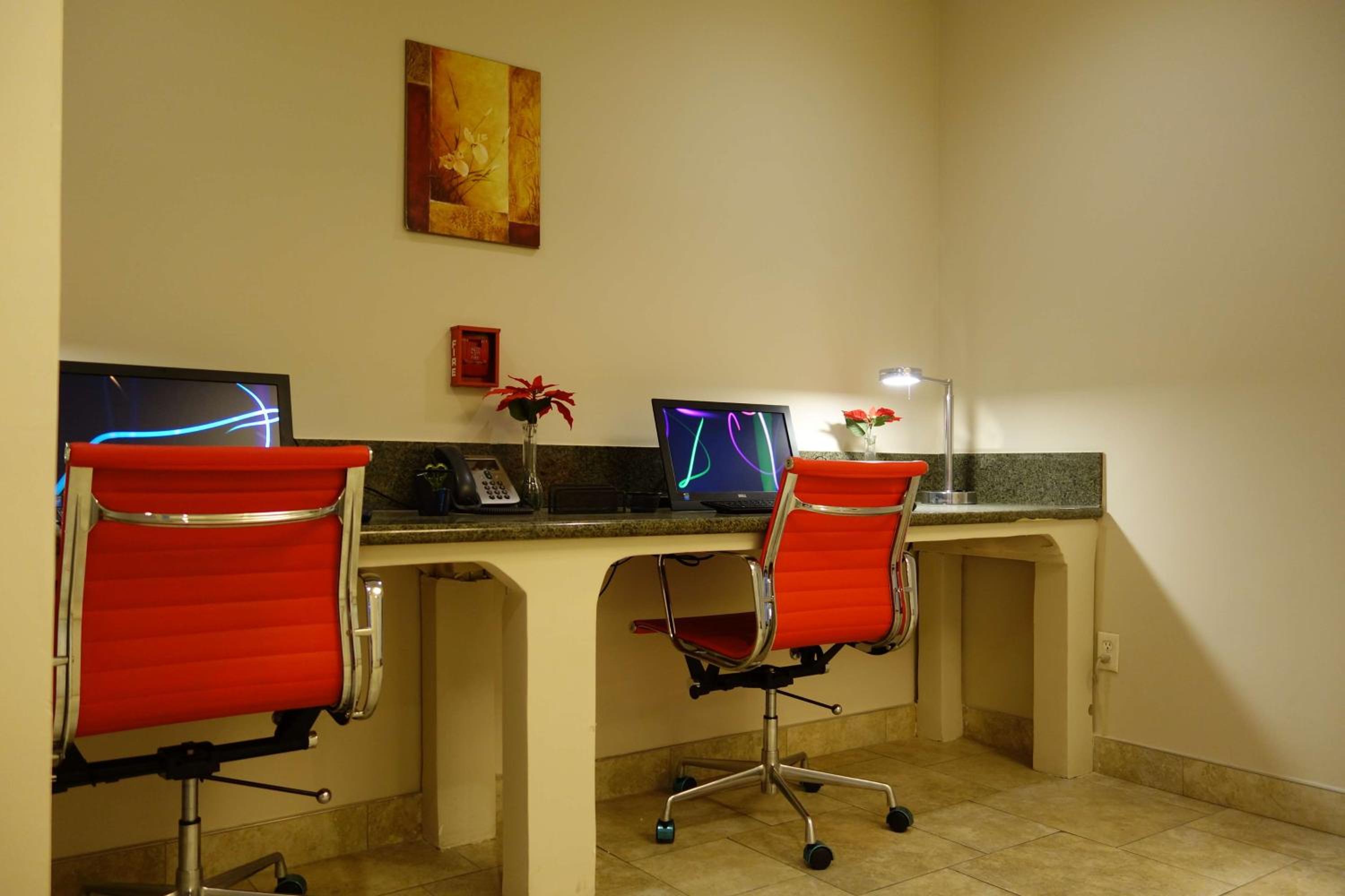 Ramada by Wyndham Sacramento - Property Image 10