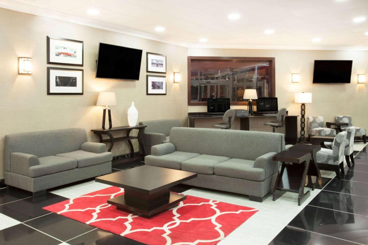 hotel reception