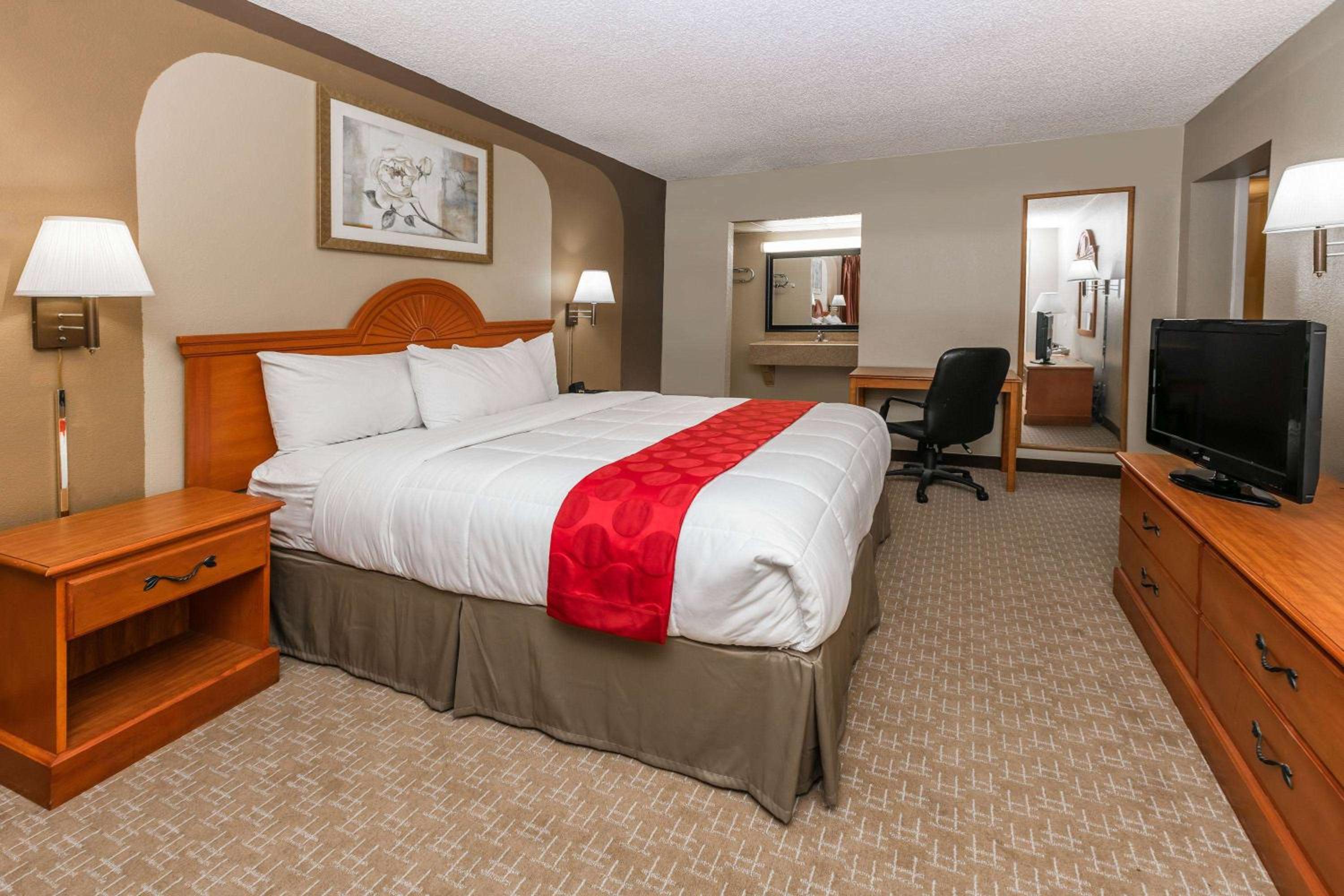 Odessa Vacations - Ramada by Wyndham Odessa Near University of Texas Permian - Property Image 4