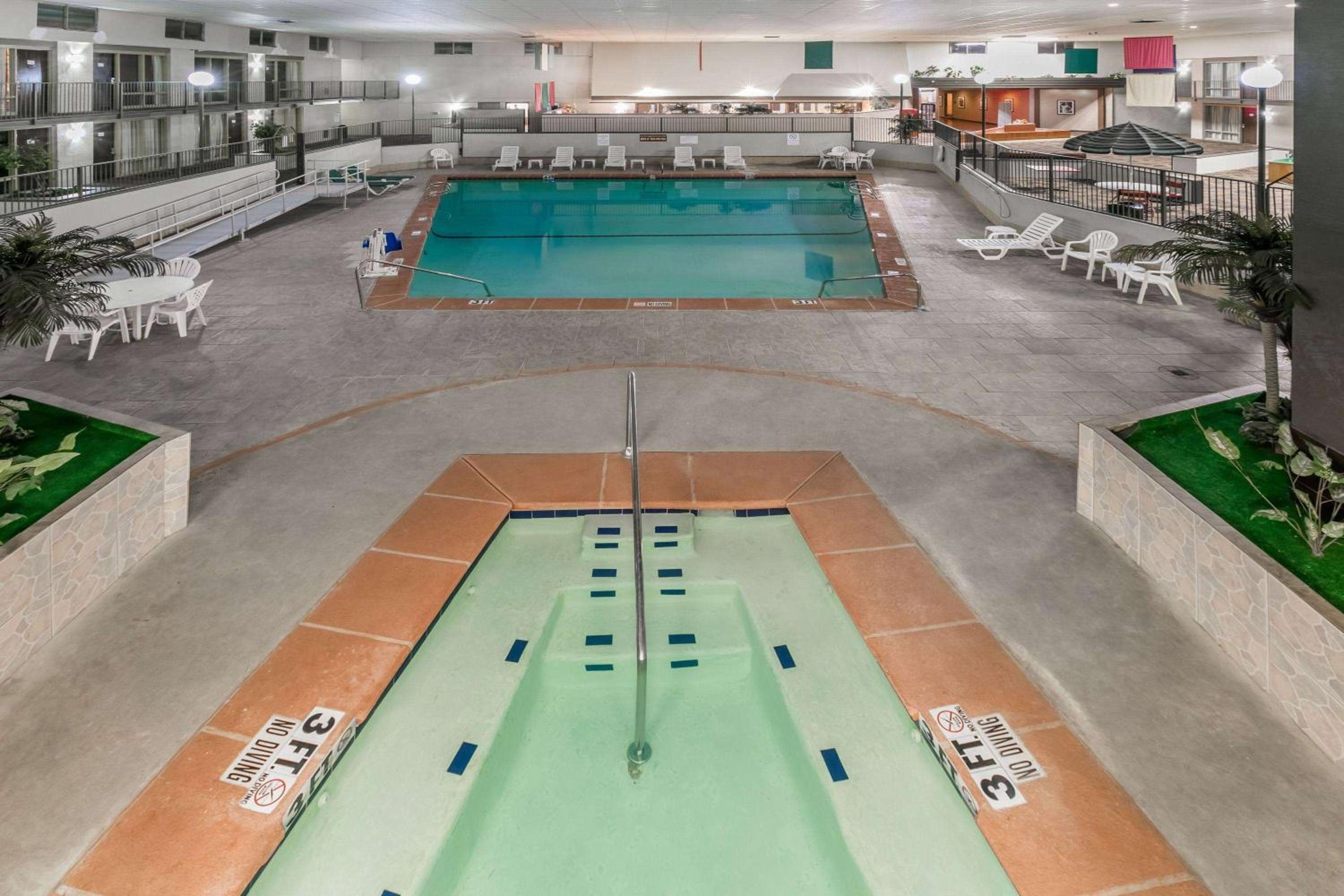 Odessa Vacations - Ramada by Wyndham Odessa Near University of Texas Permian - Property Image 40