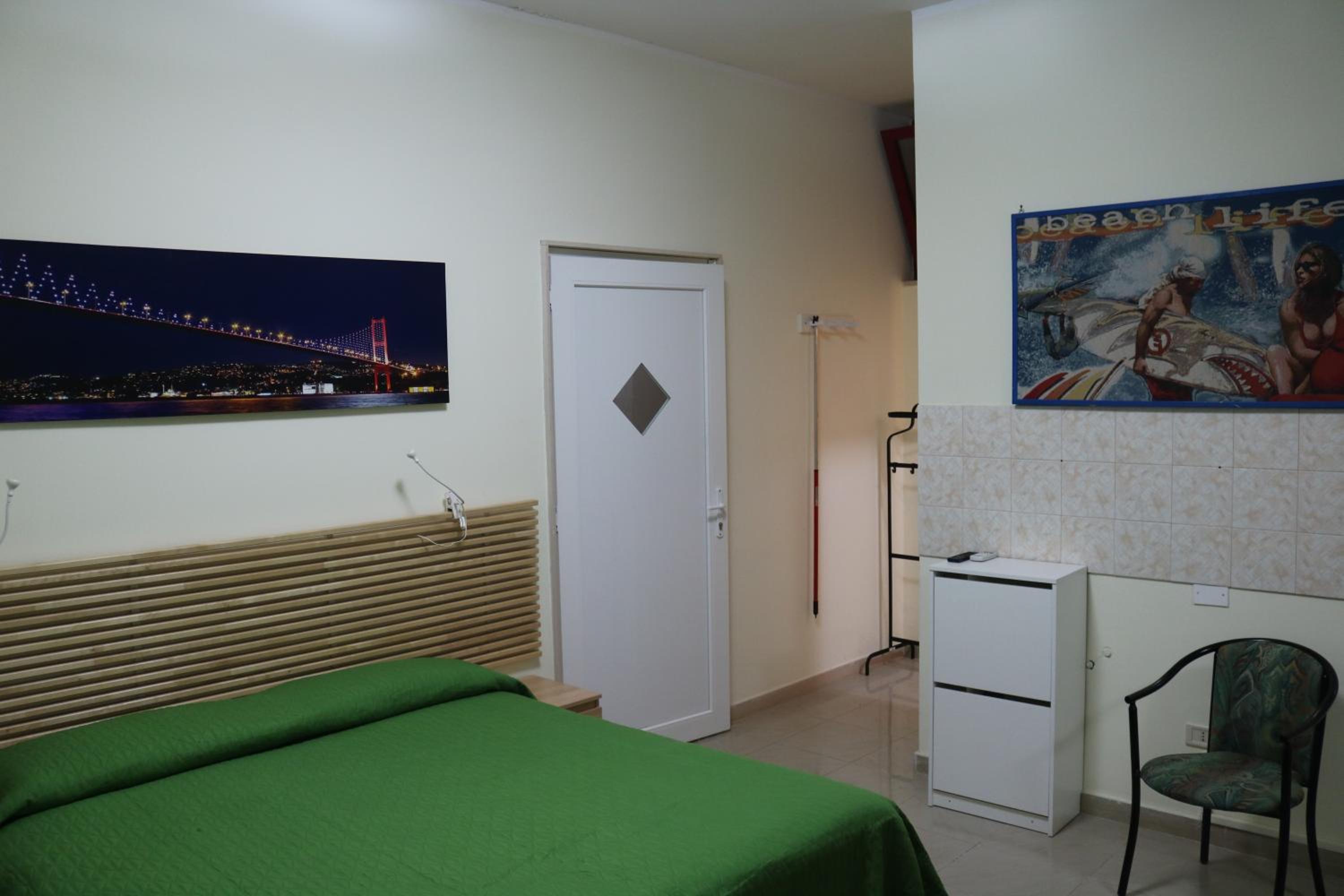 Le Sirene Bed and Breakfast