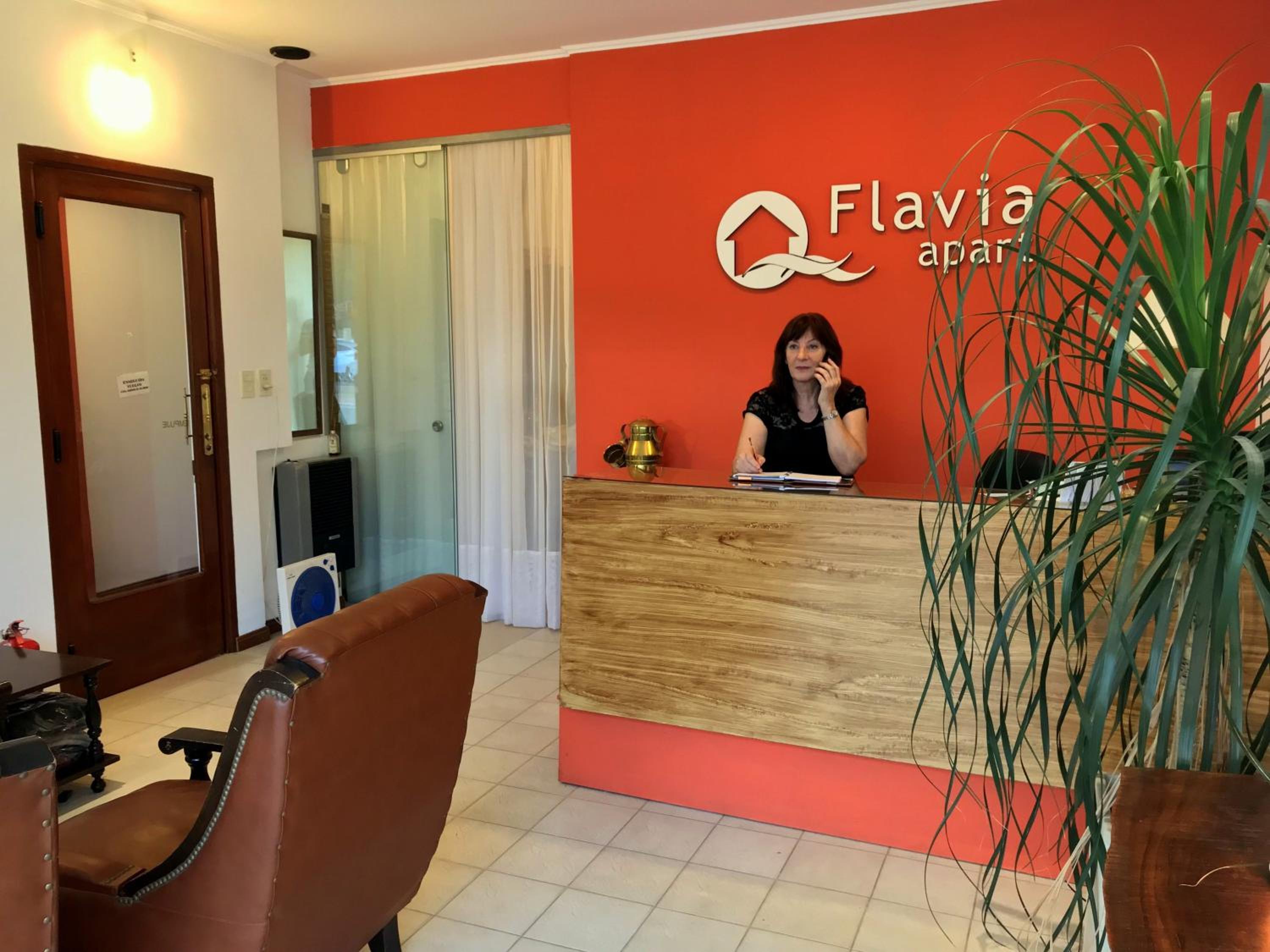 Apart Flavia