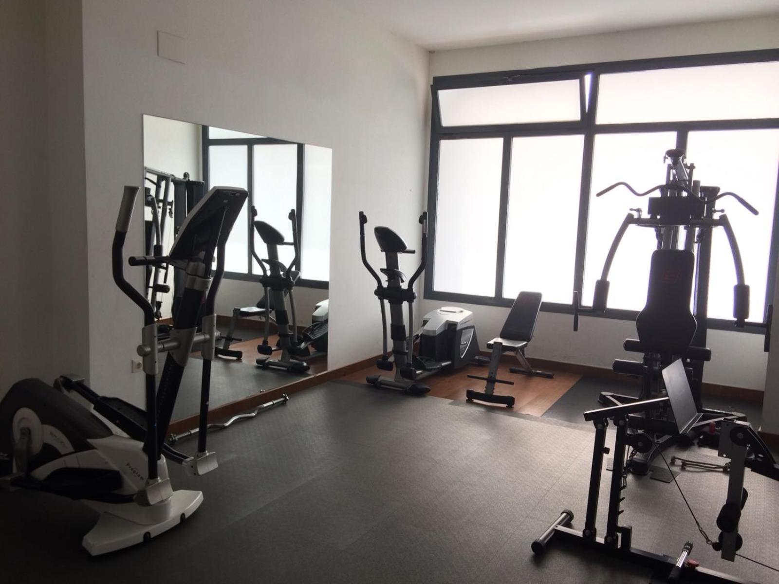 Kronos Apartment