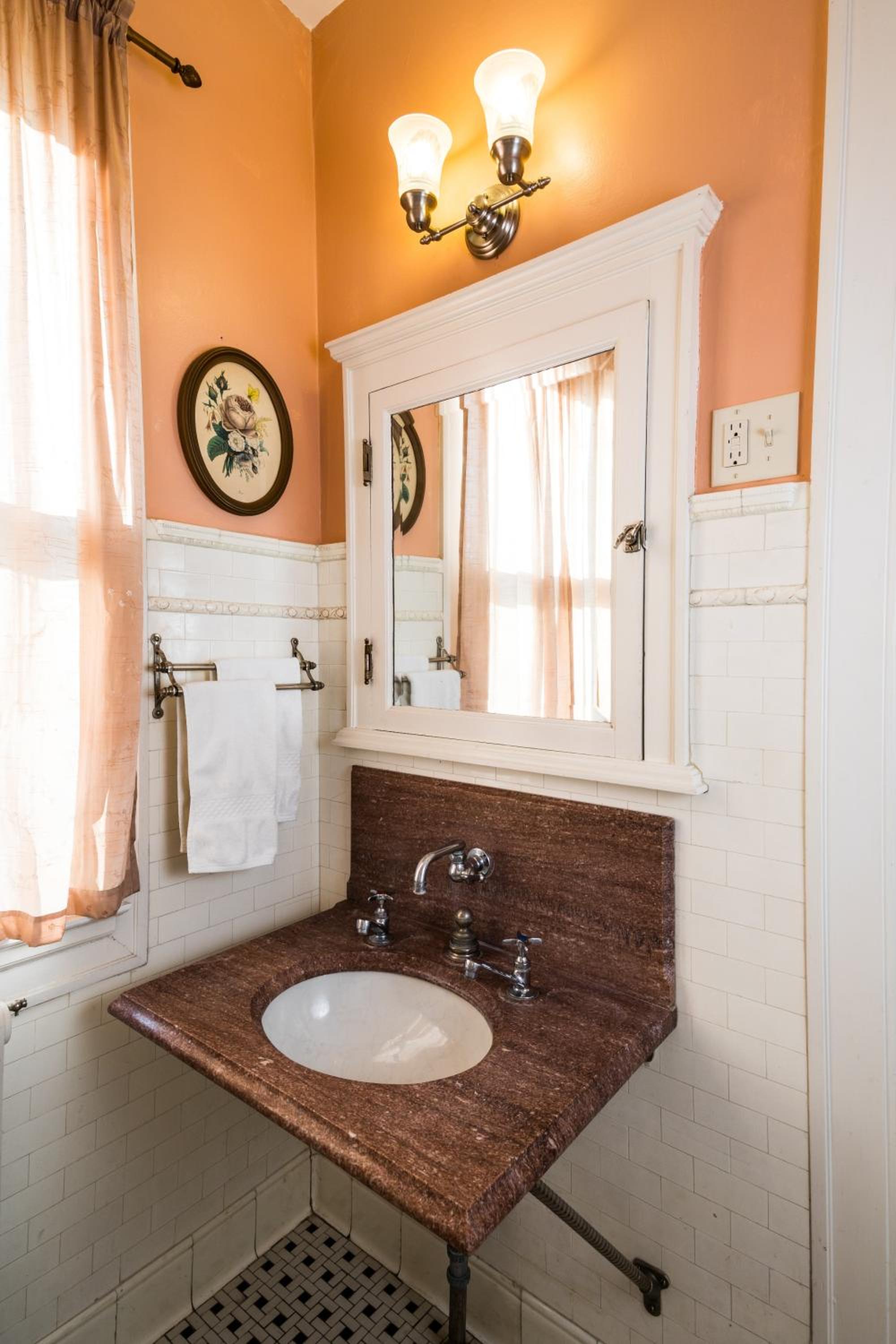 Ringling House Bed & Breakfast