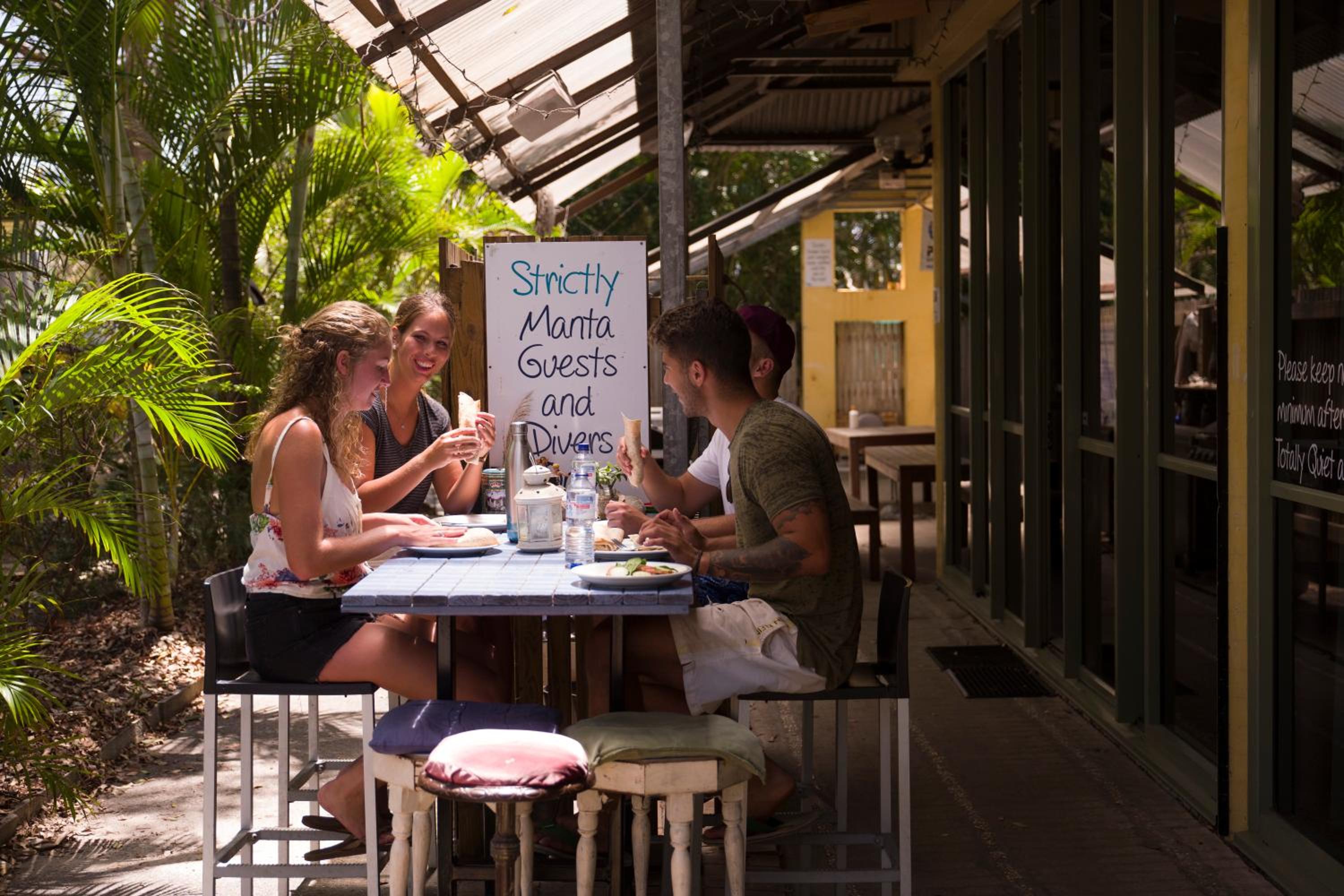 Manta Lodge & Scuba Centre
